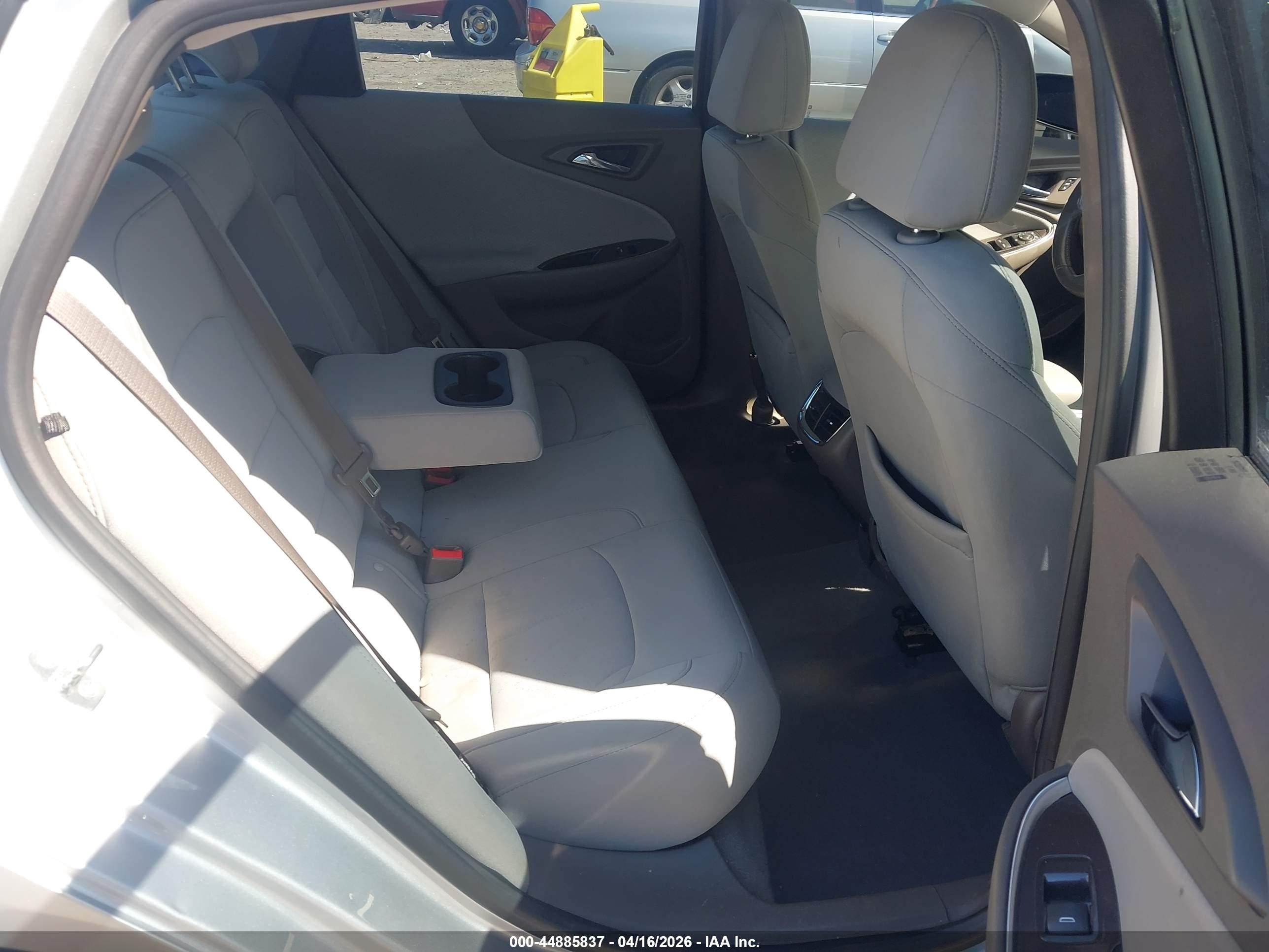 CHEVROLET MALIBU image 8