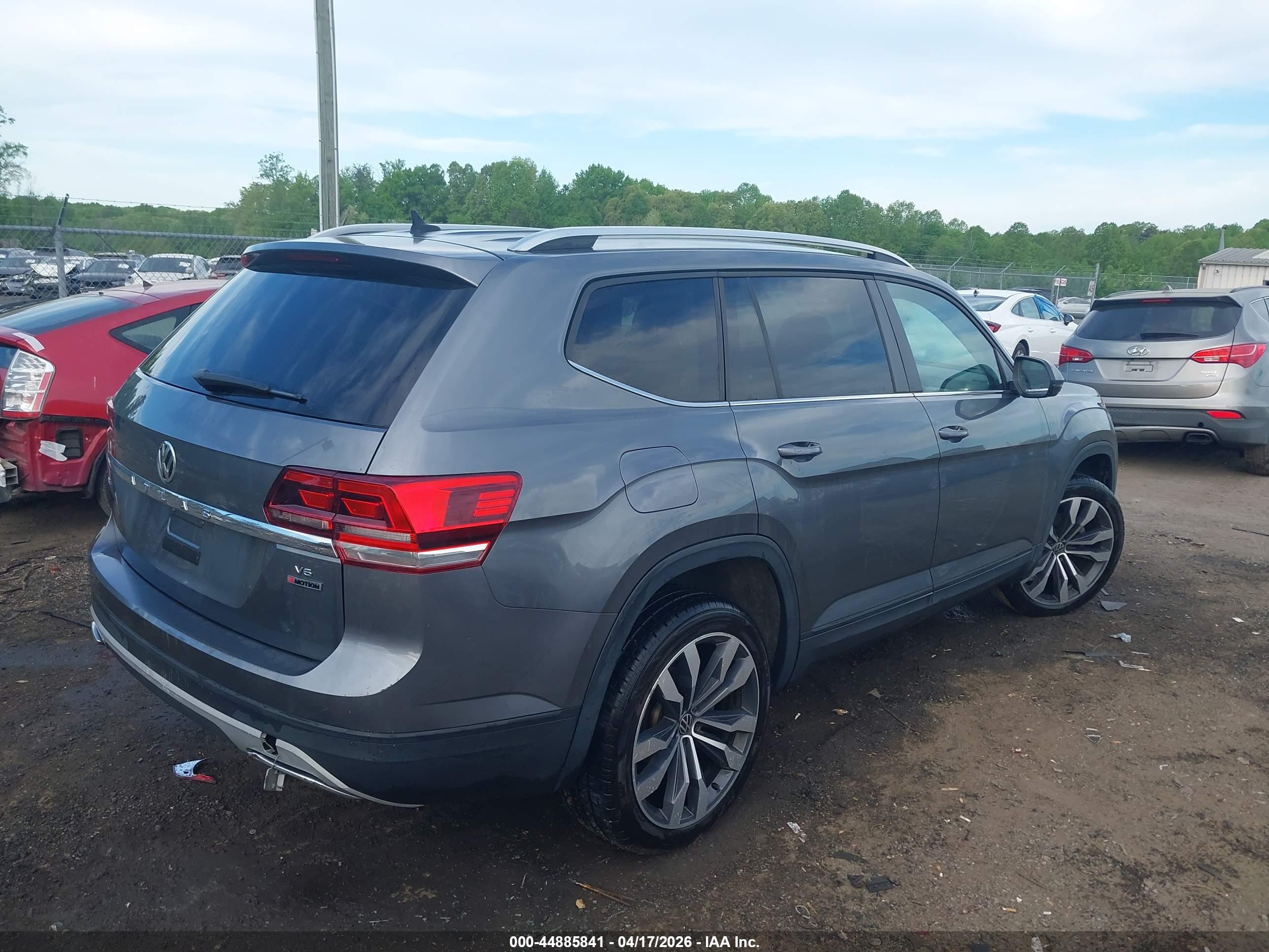 VOLKSWAGEN ATLAS image 4