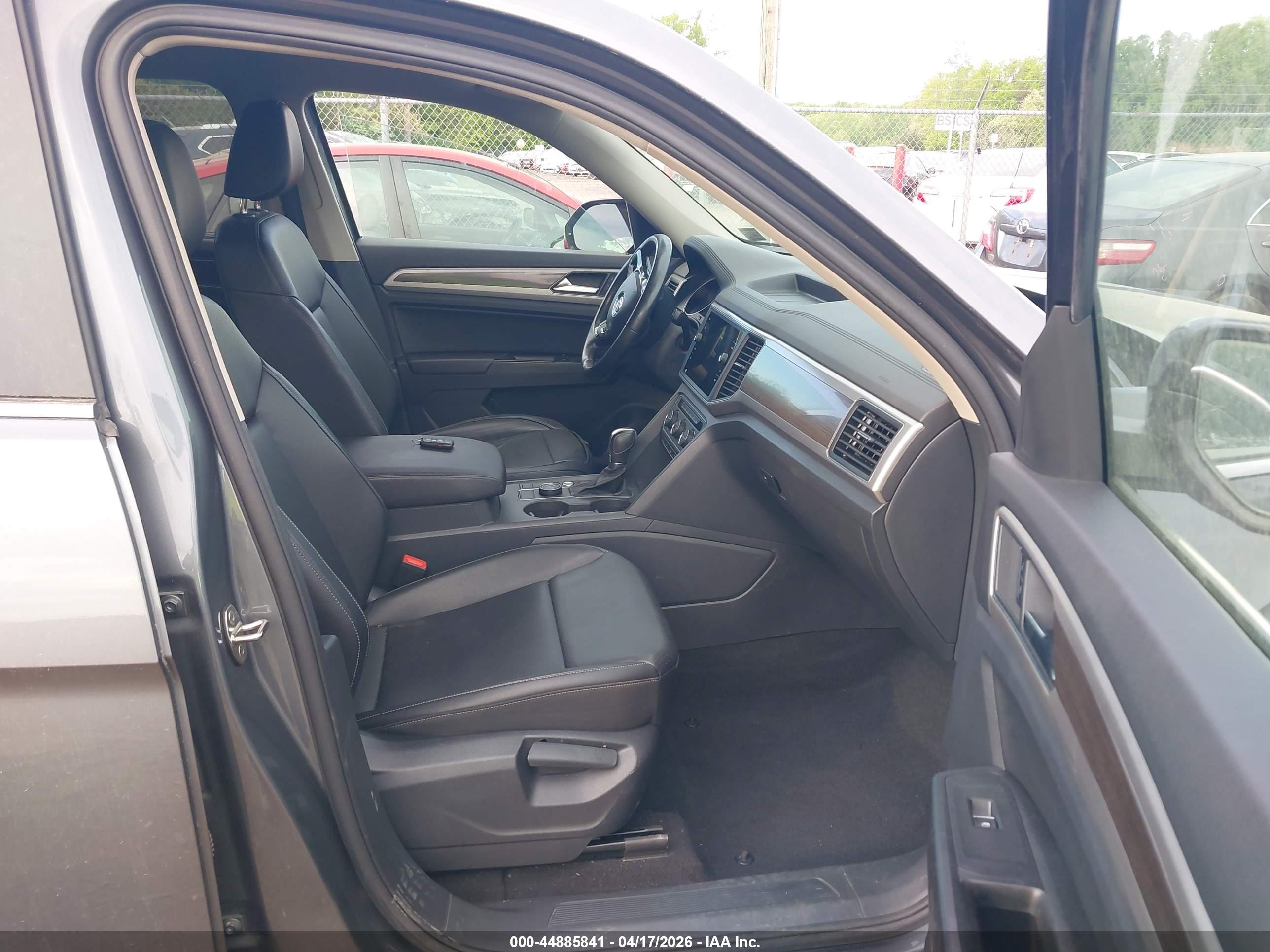 VOLKSWAGEN ATLAS image 5