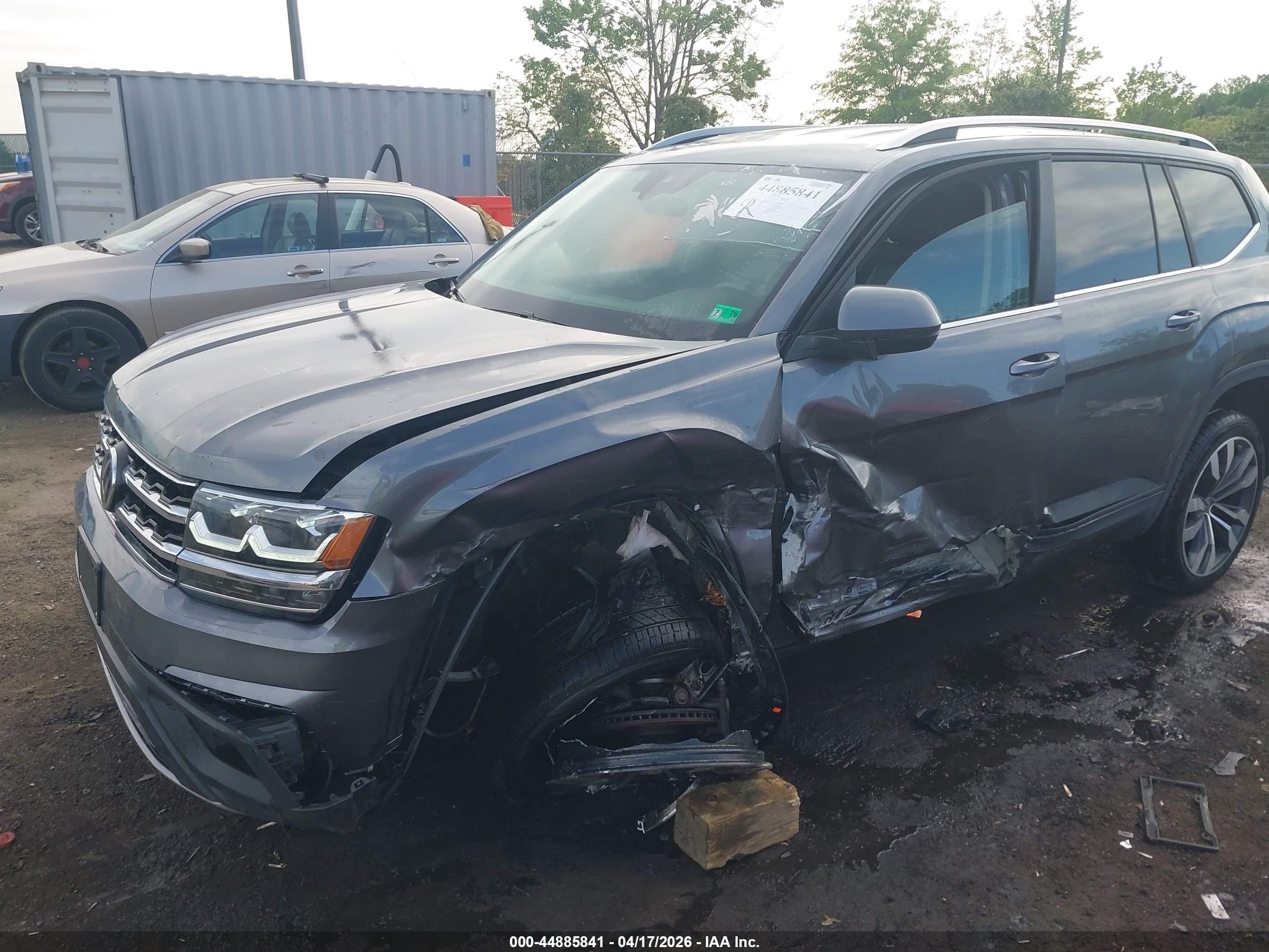 VOLKSWAGEN ATLAS image 6