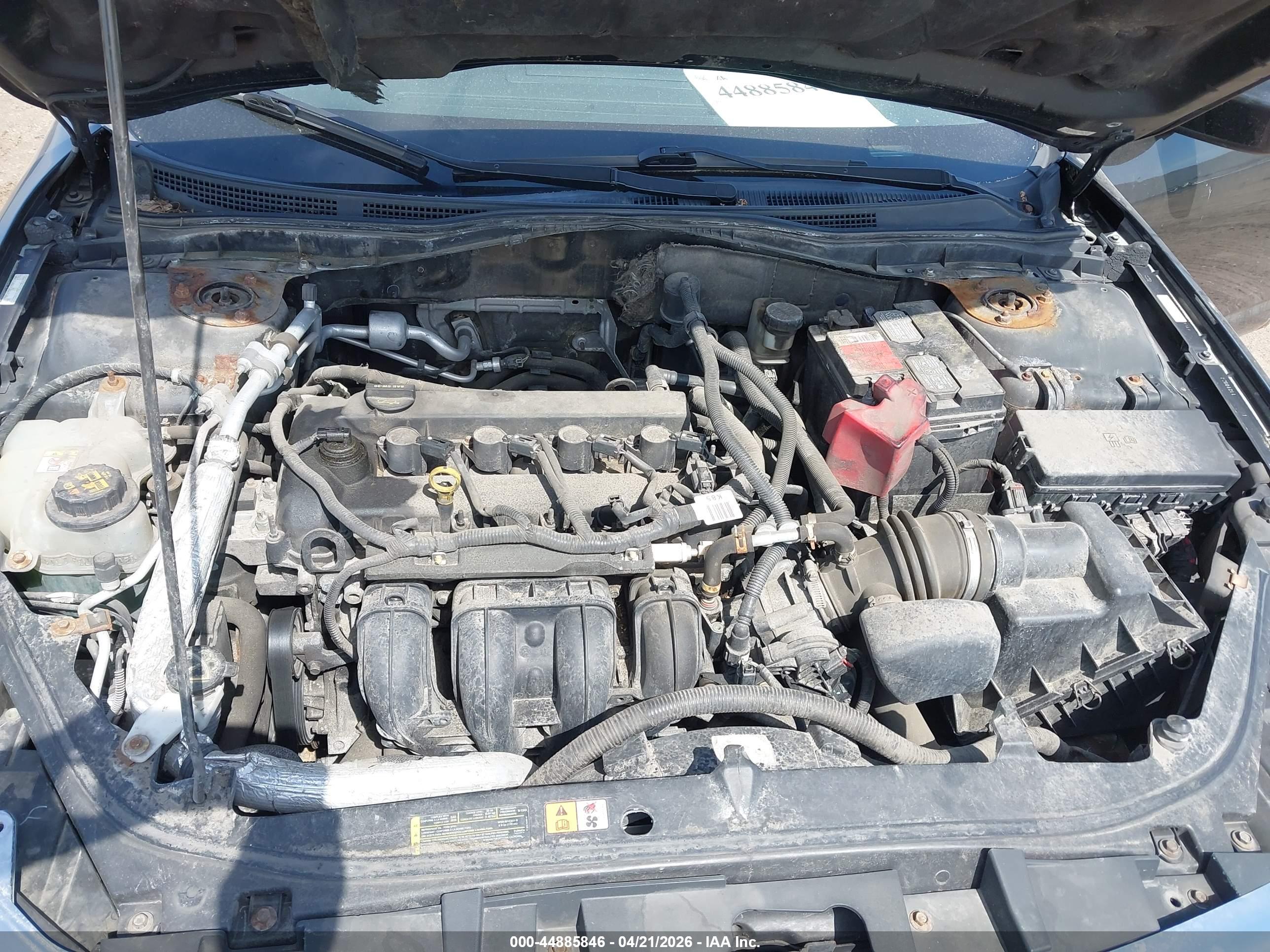 FORD FUSION image 10