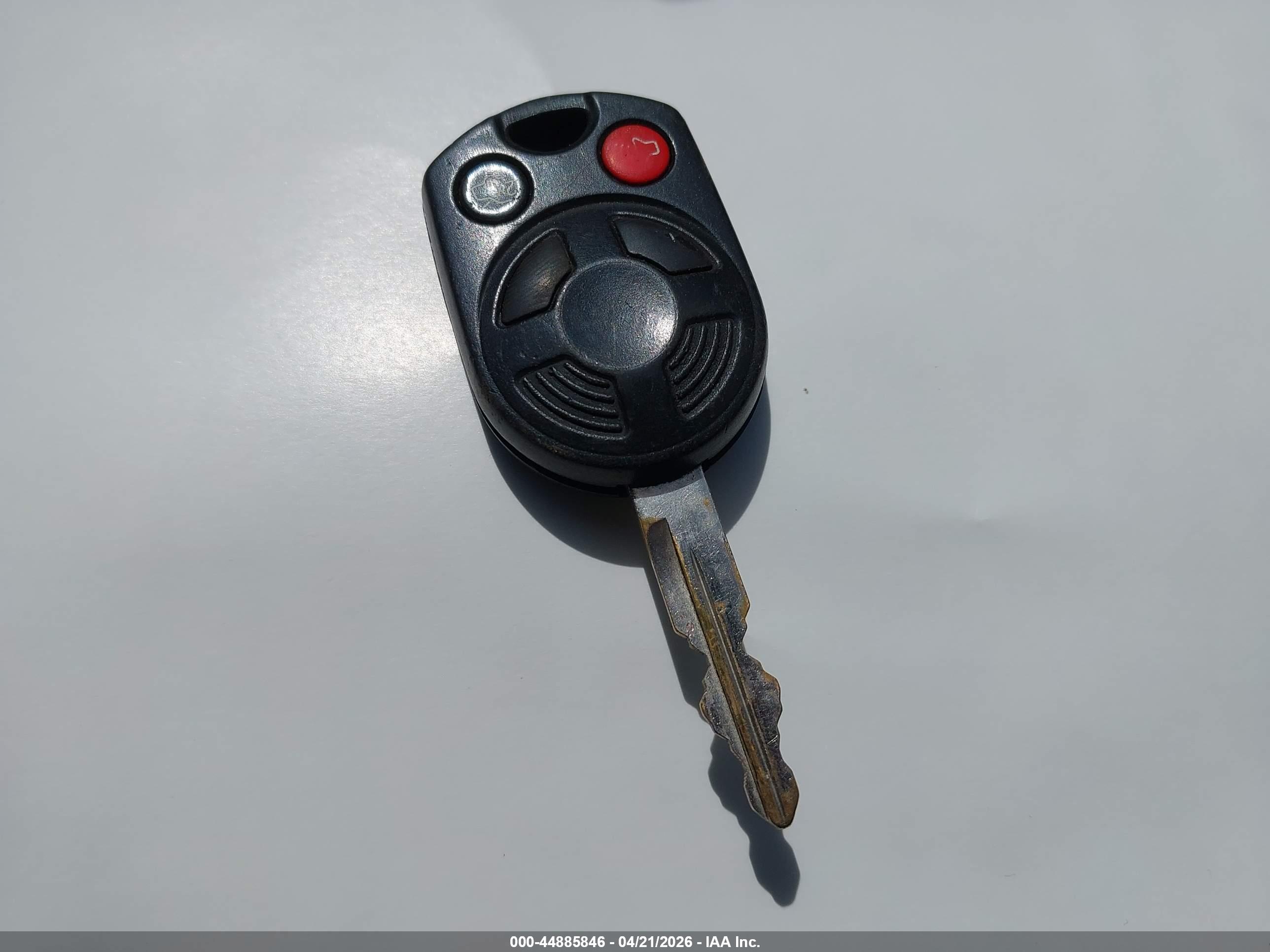 FORD FUSION image 11