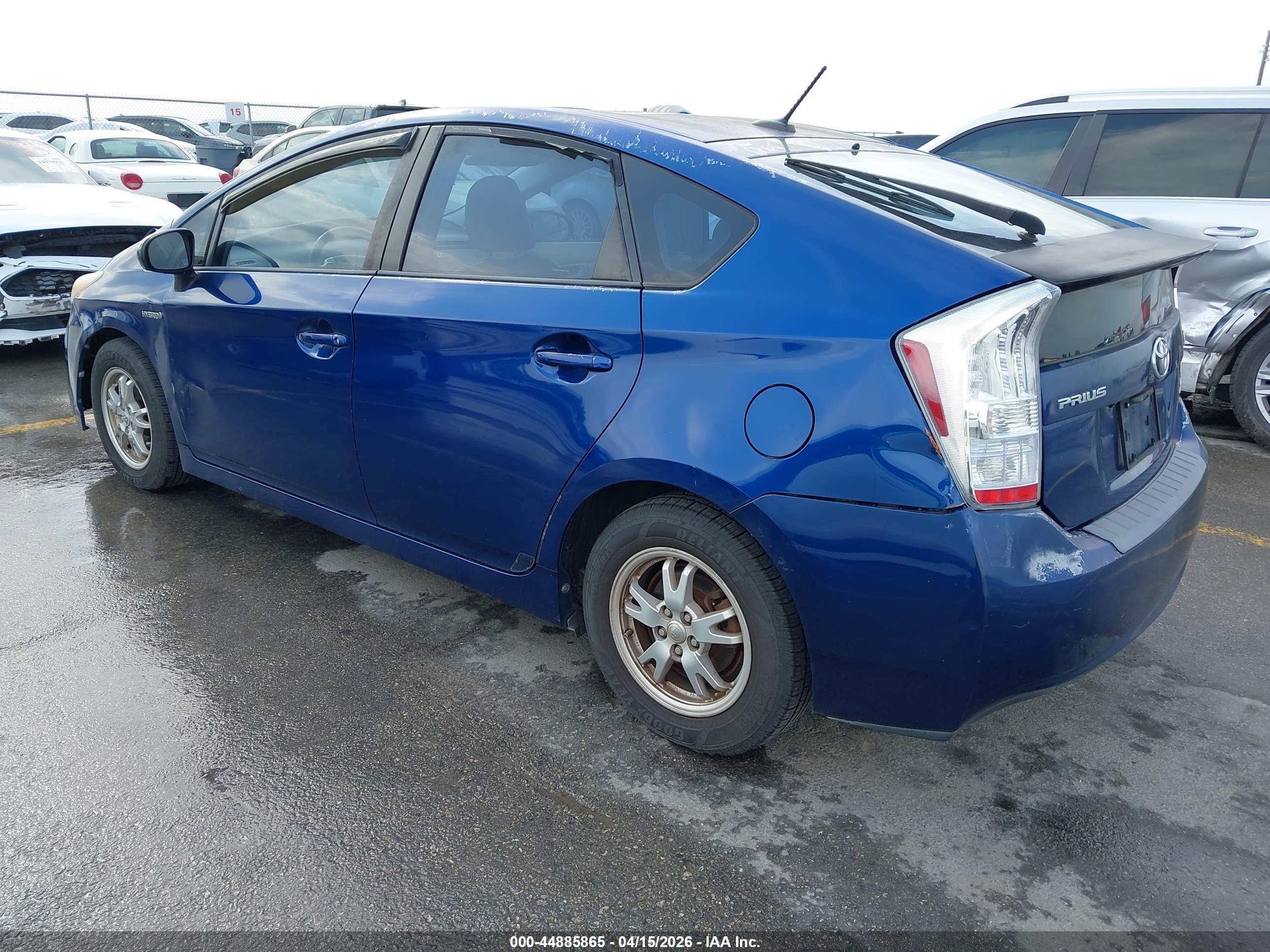 TOYOTA PRIUS image 3