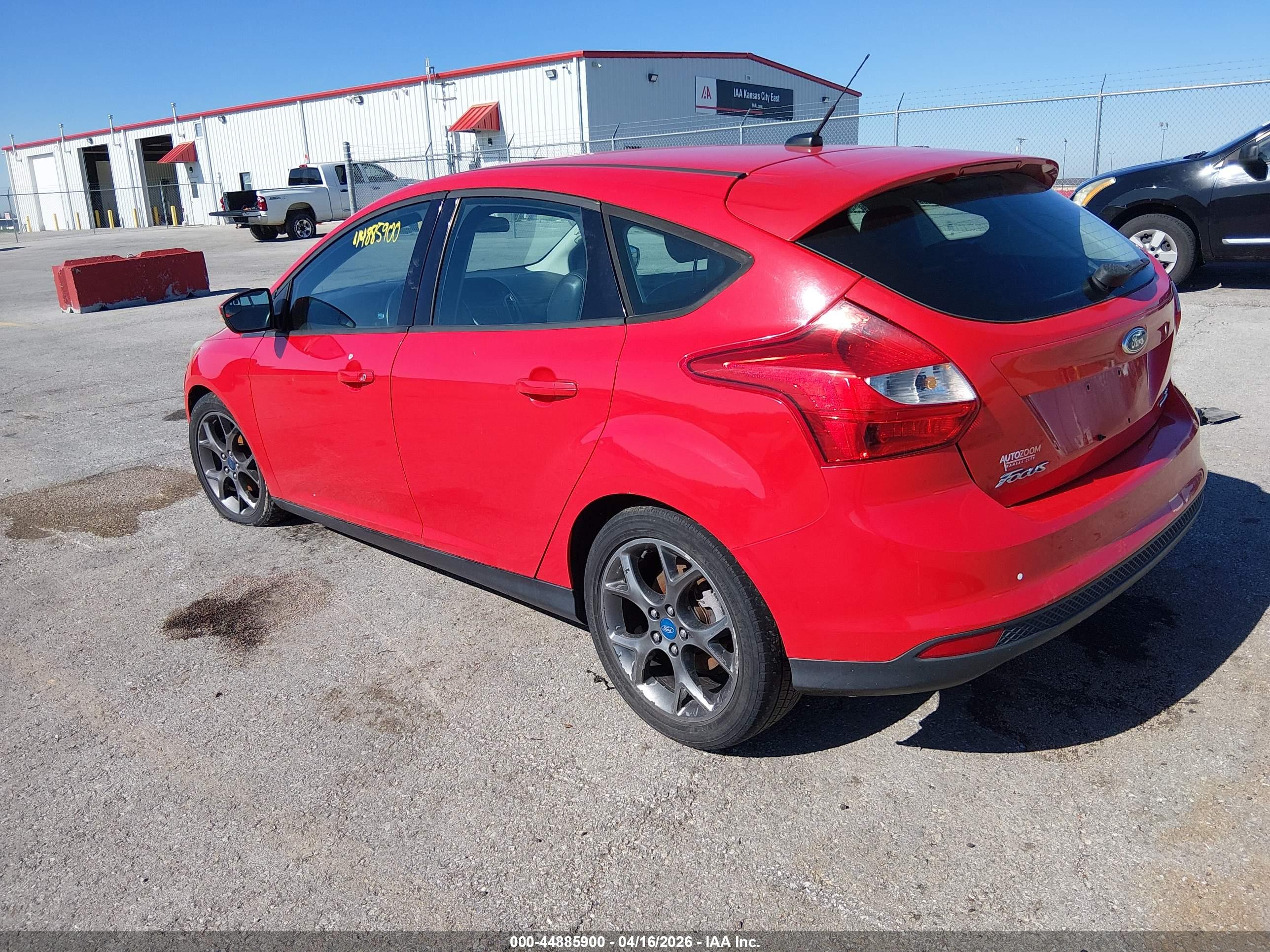 FORD FOCUS image 3