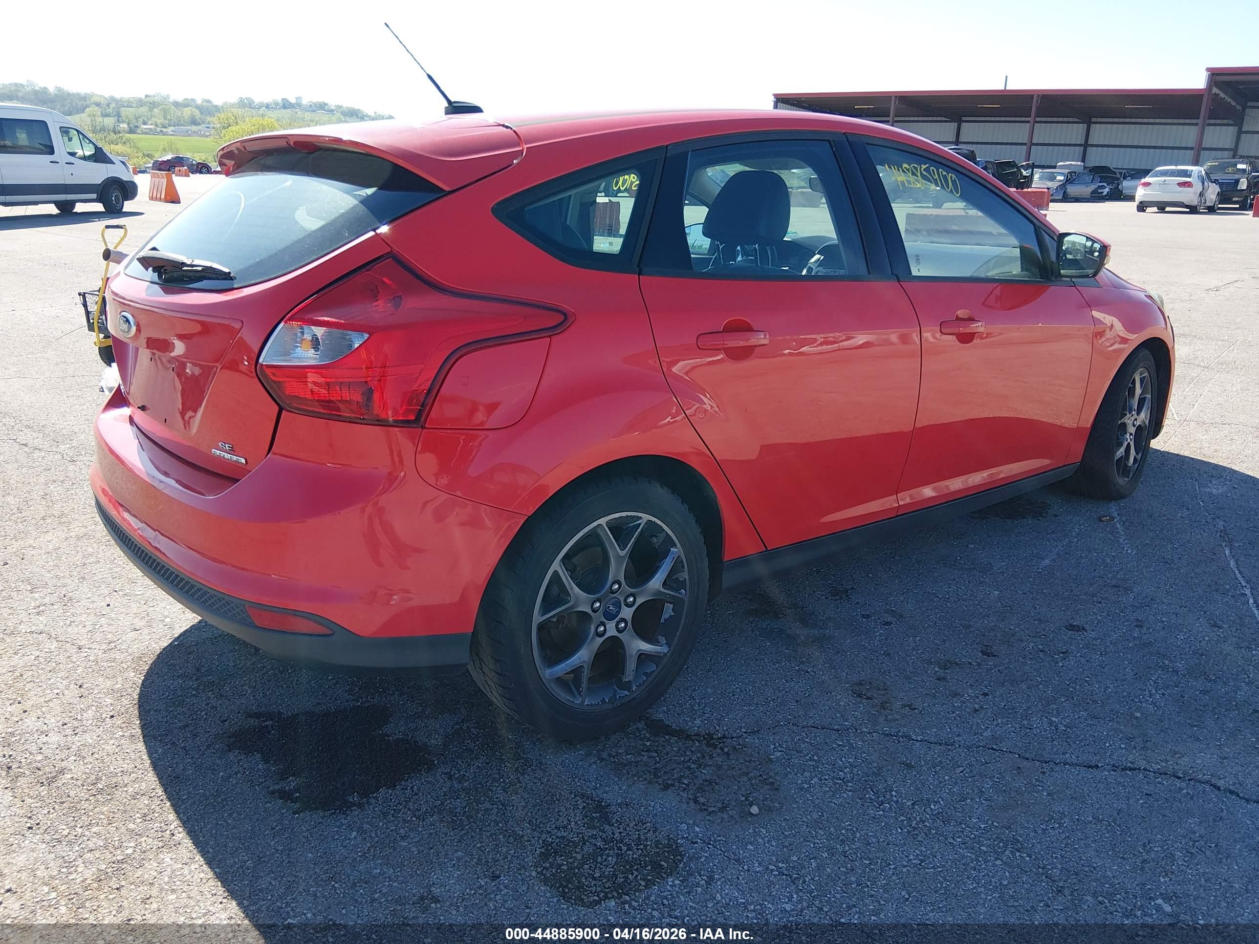 FORD FOCUS image 4