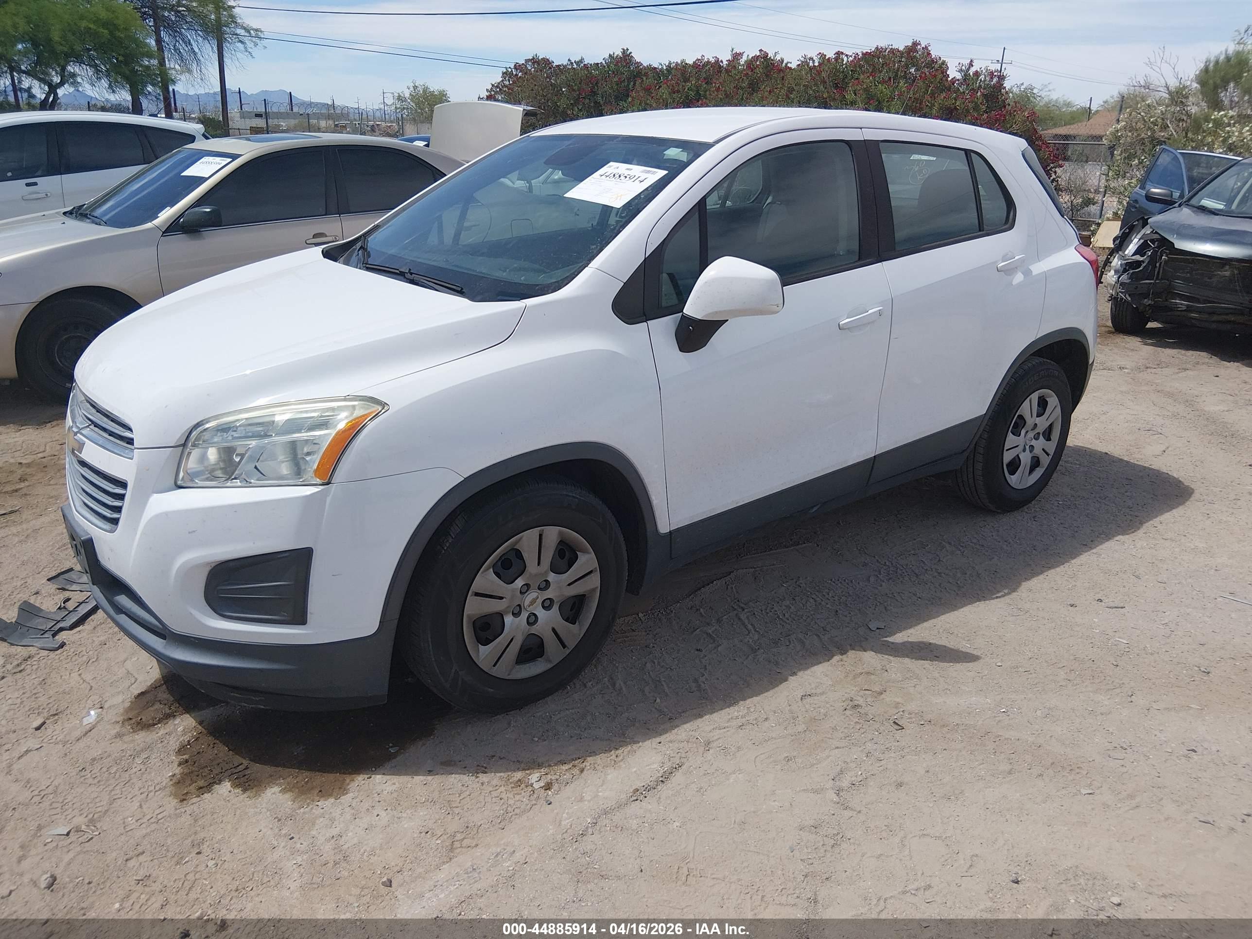 CHEVROLET TRAX image 2