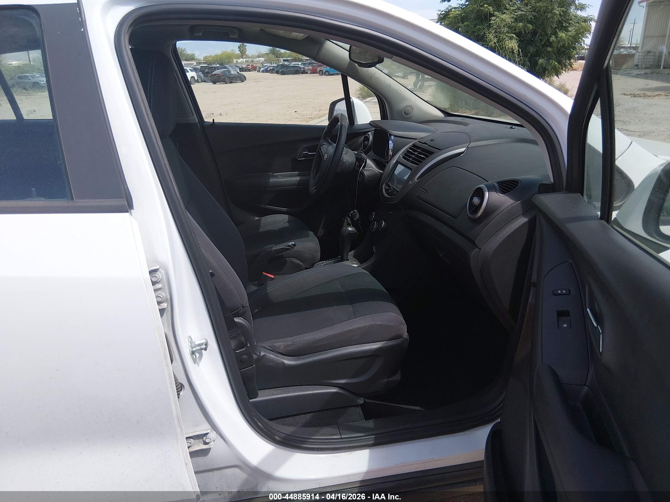 CHEVROLET TRAX image 5