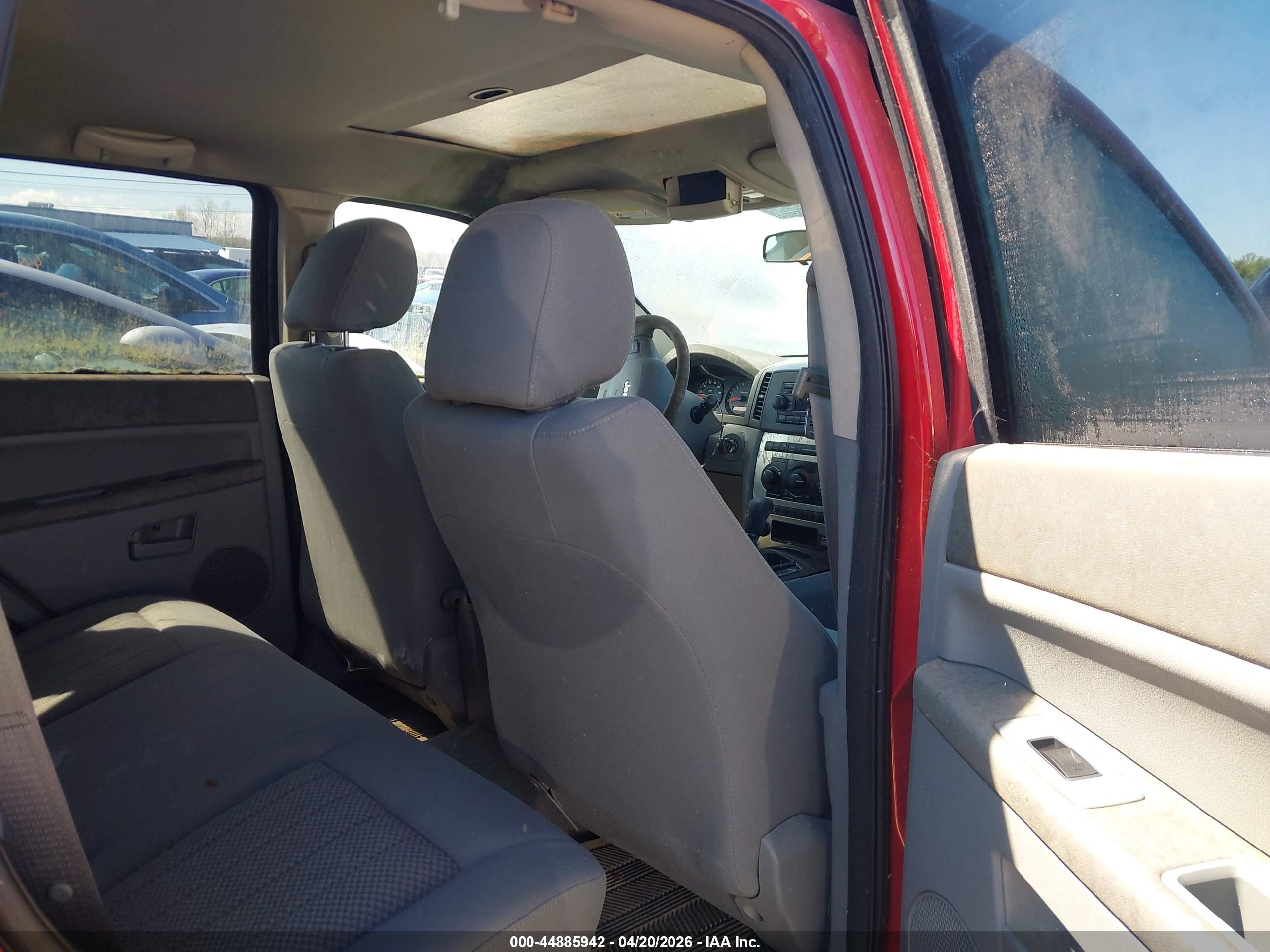 JEEP GRAND image 8