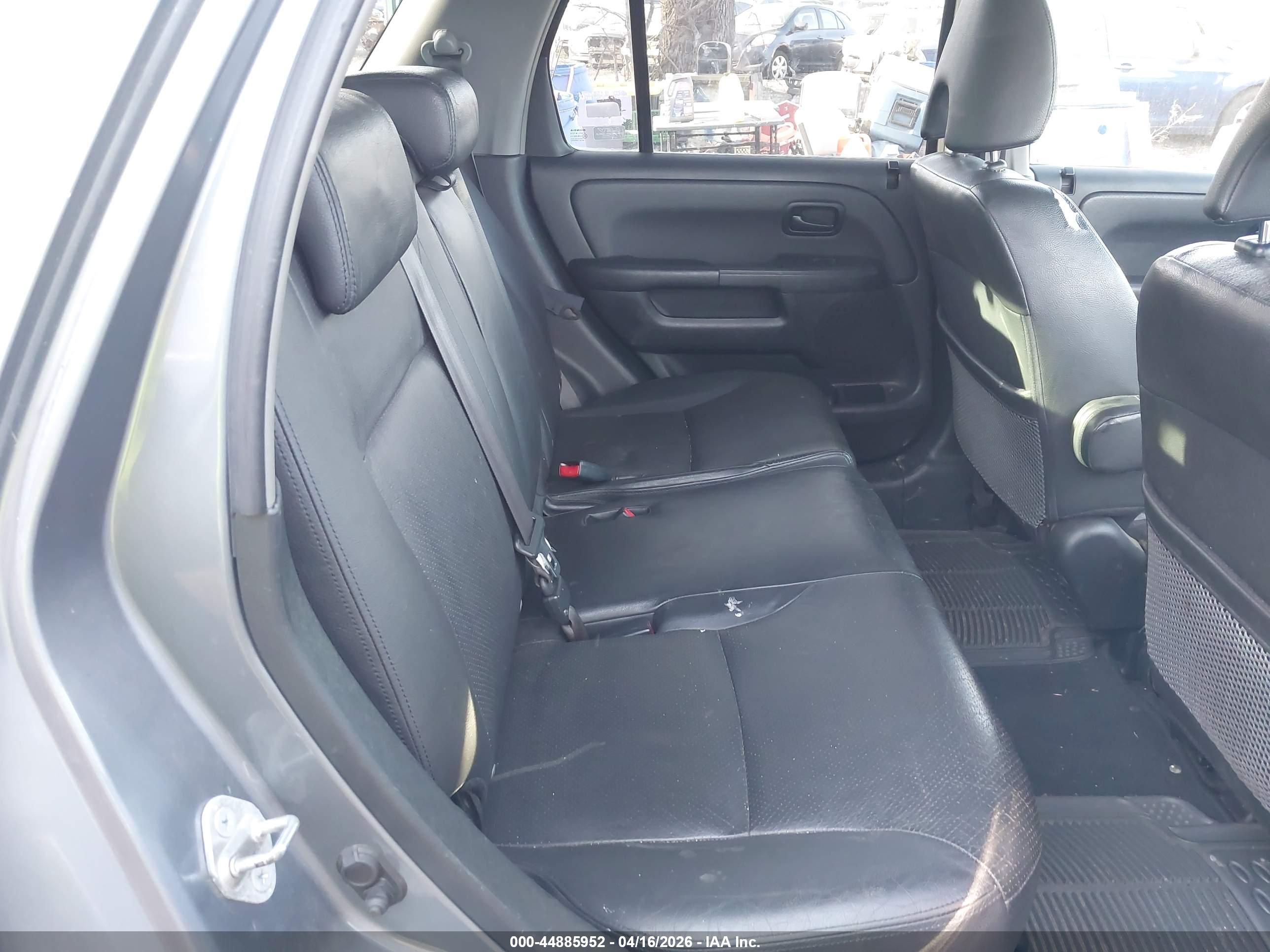 HONDA CR-V image 8