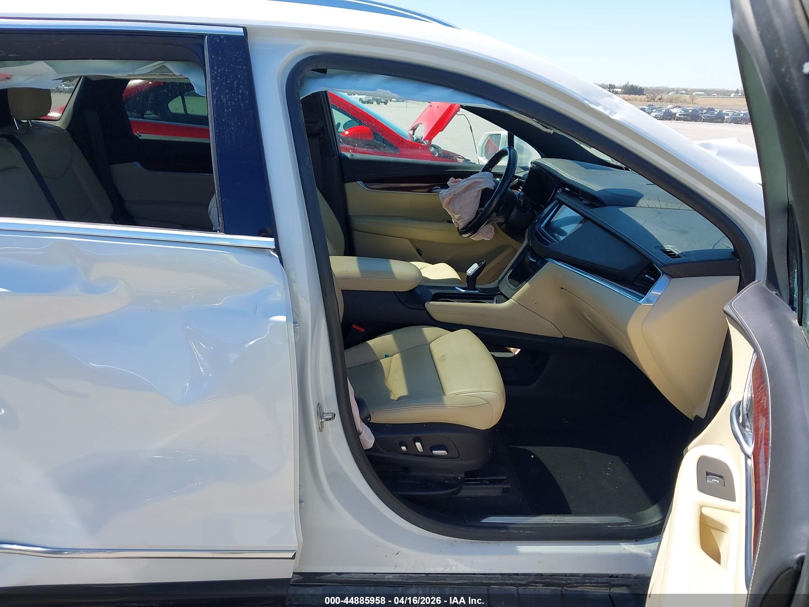 CADILLAC XT5 image 5