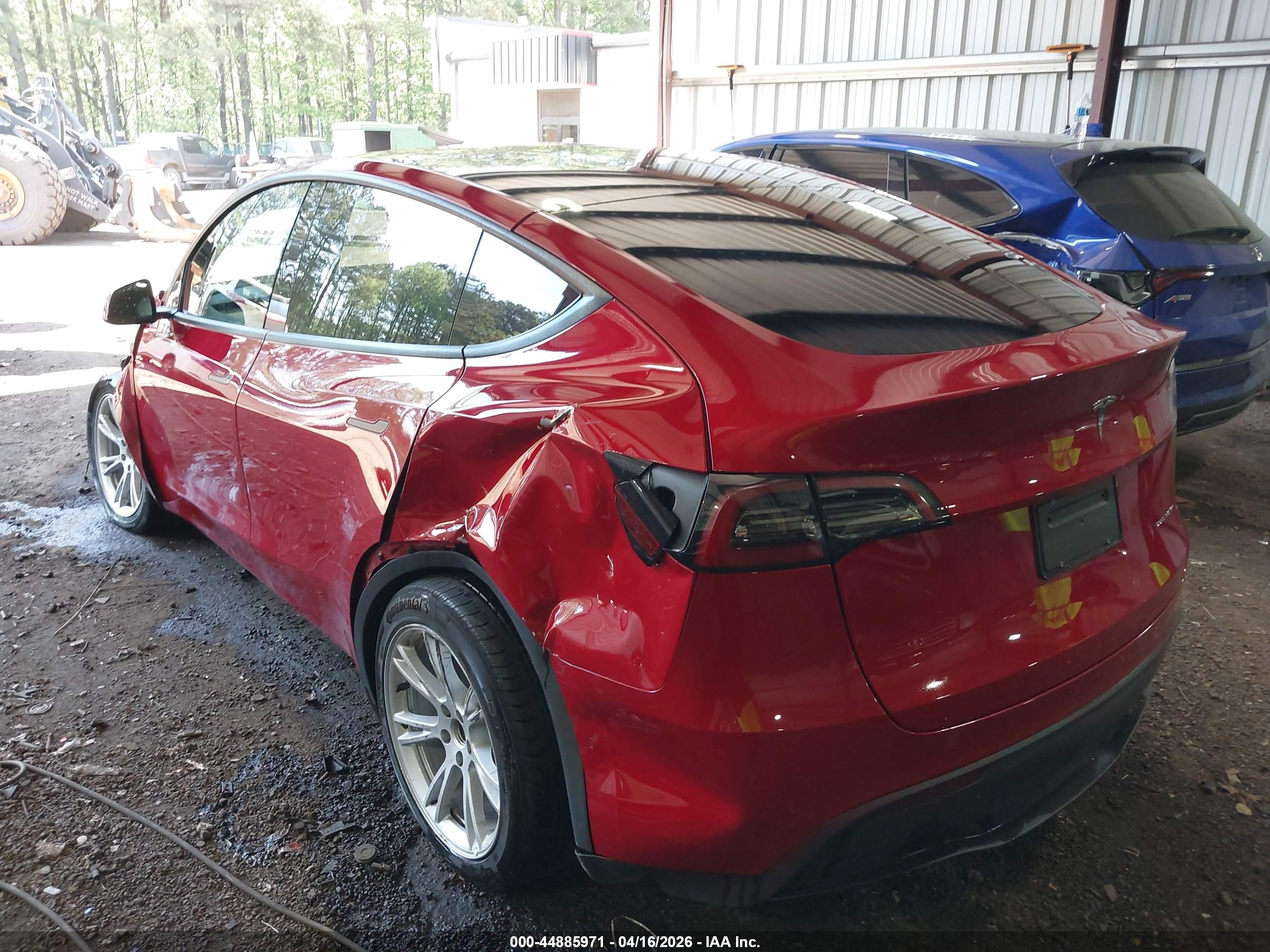 TESLA MODEL image 3