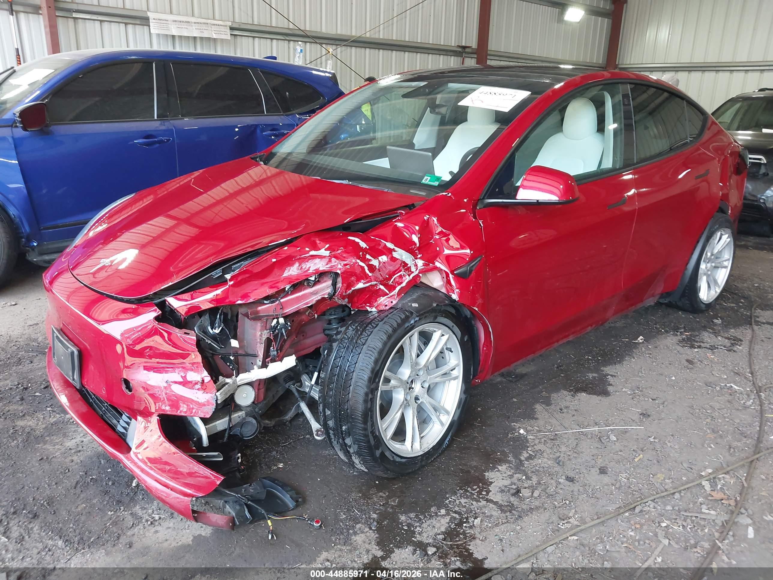 TESLA MODEL image 6