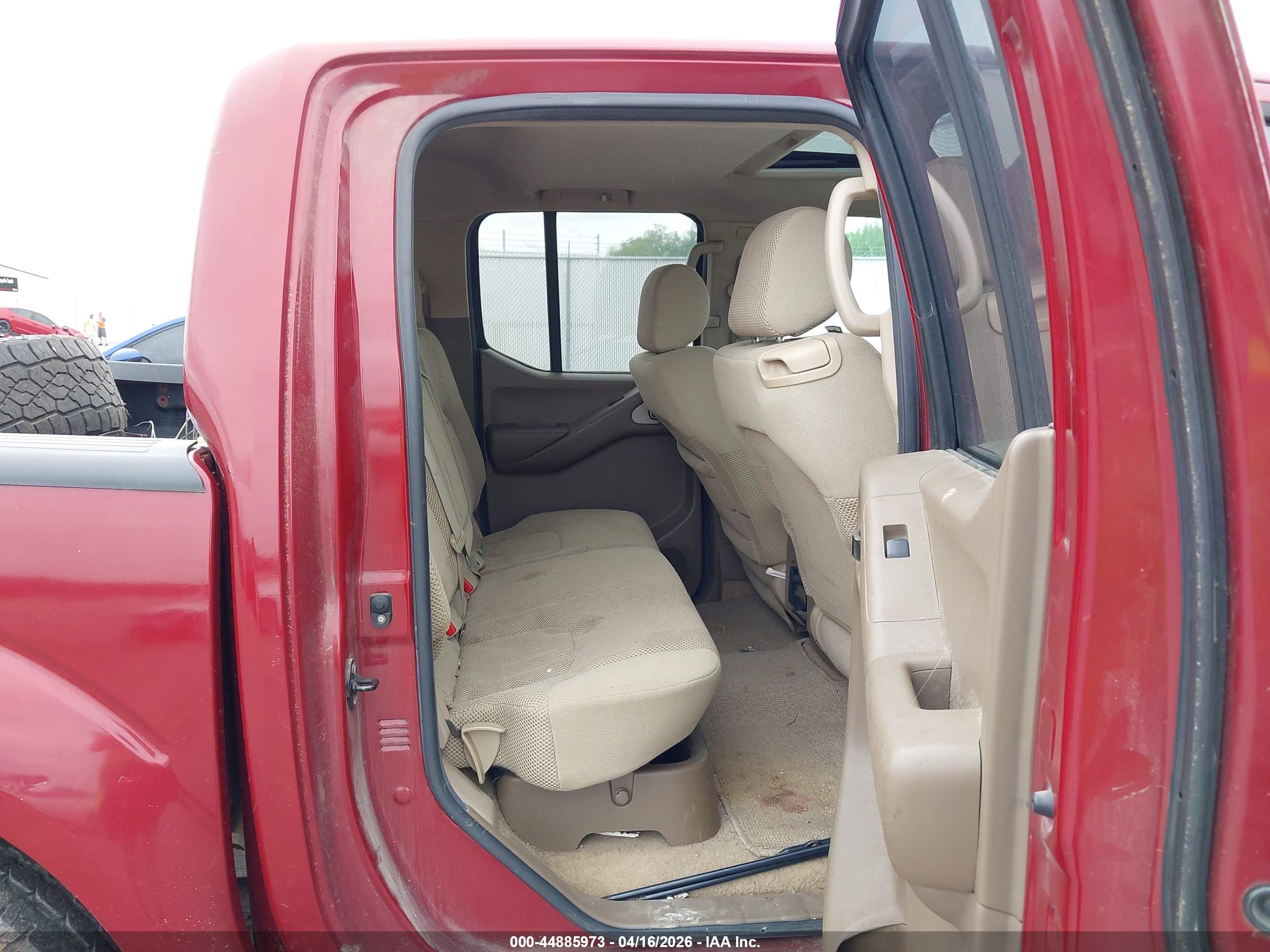 NISSAN FRONTIER image 8