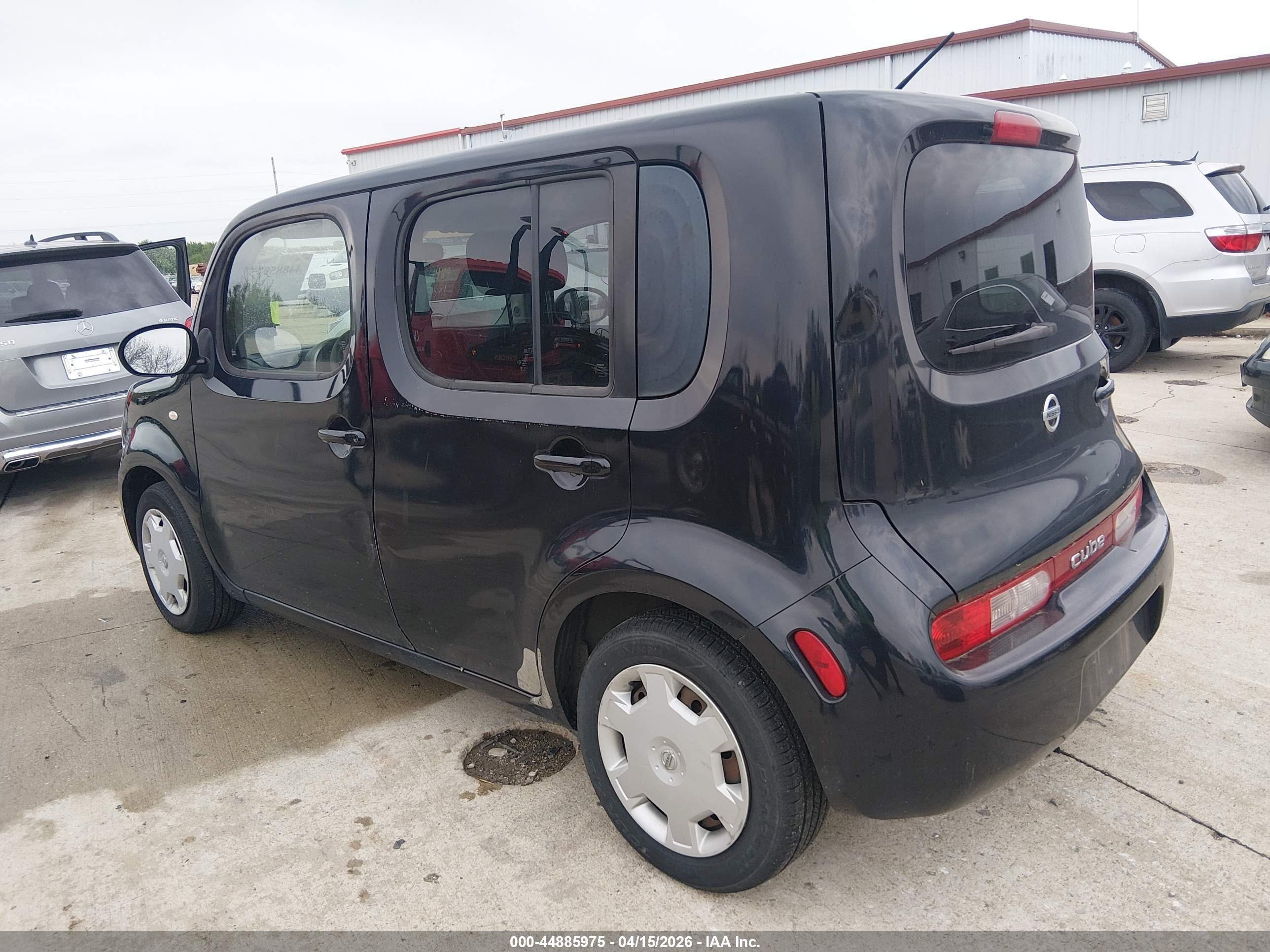 NISSAN CUBE image 3