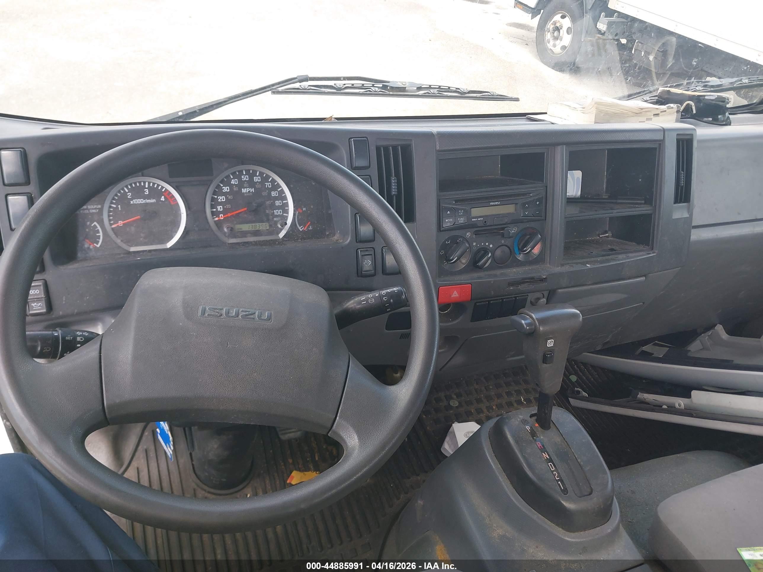 ISUZU NPR image 7
