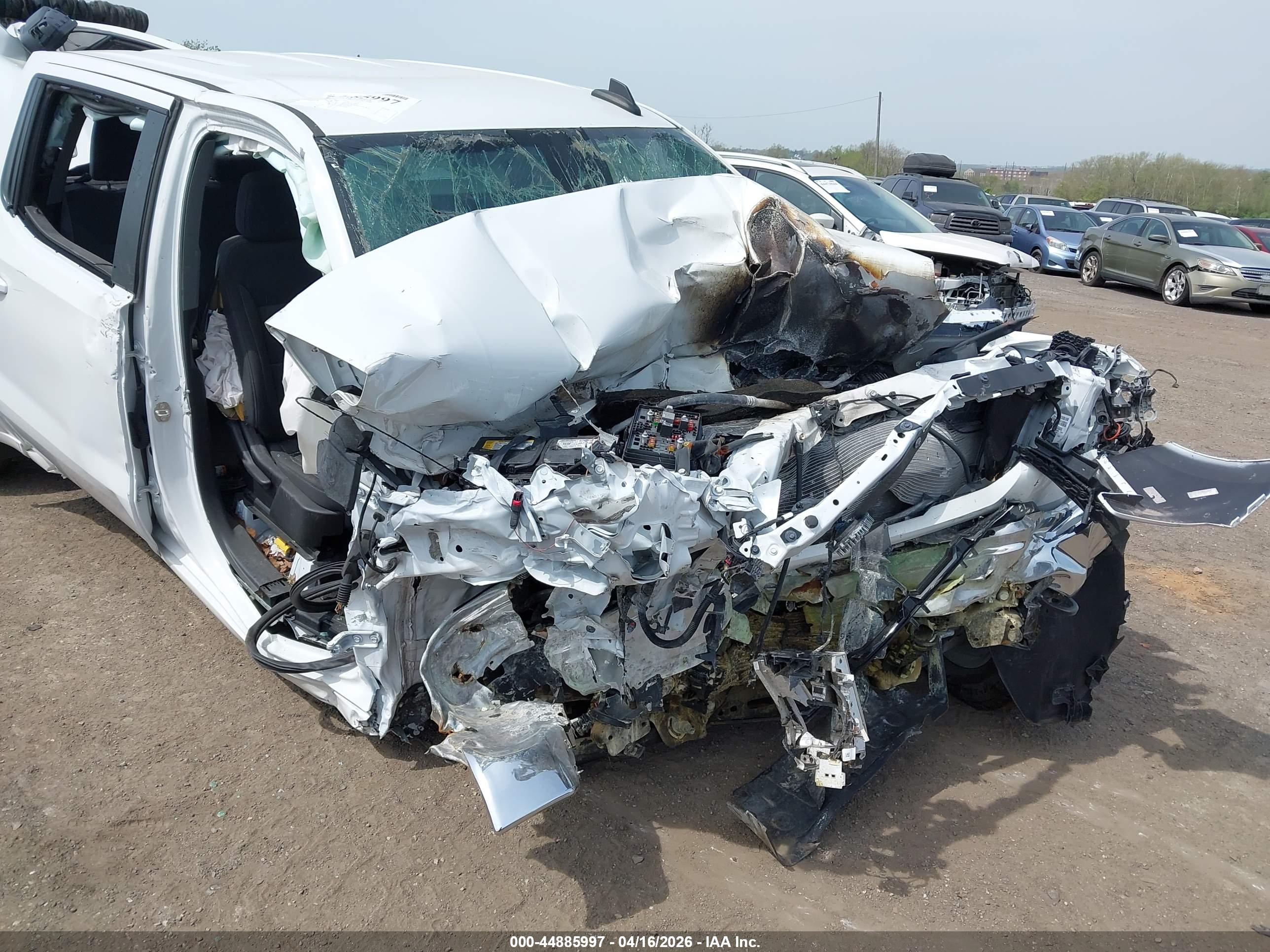 CHEVROLET SILVERADO image 6