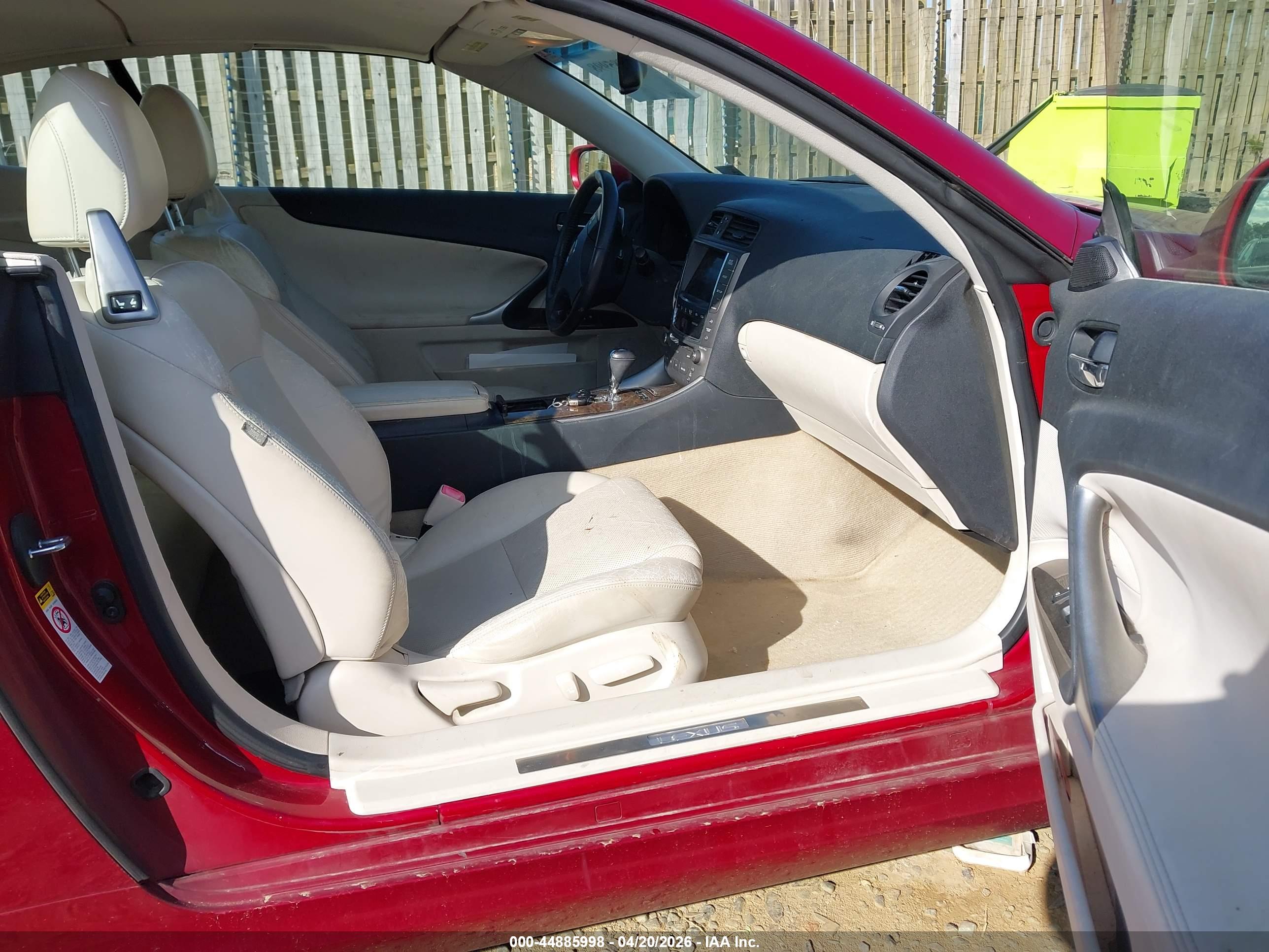 LEXUS IS image 5