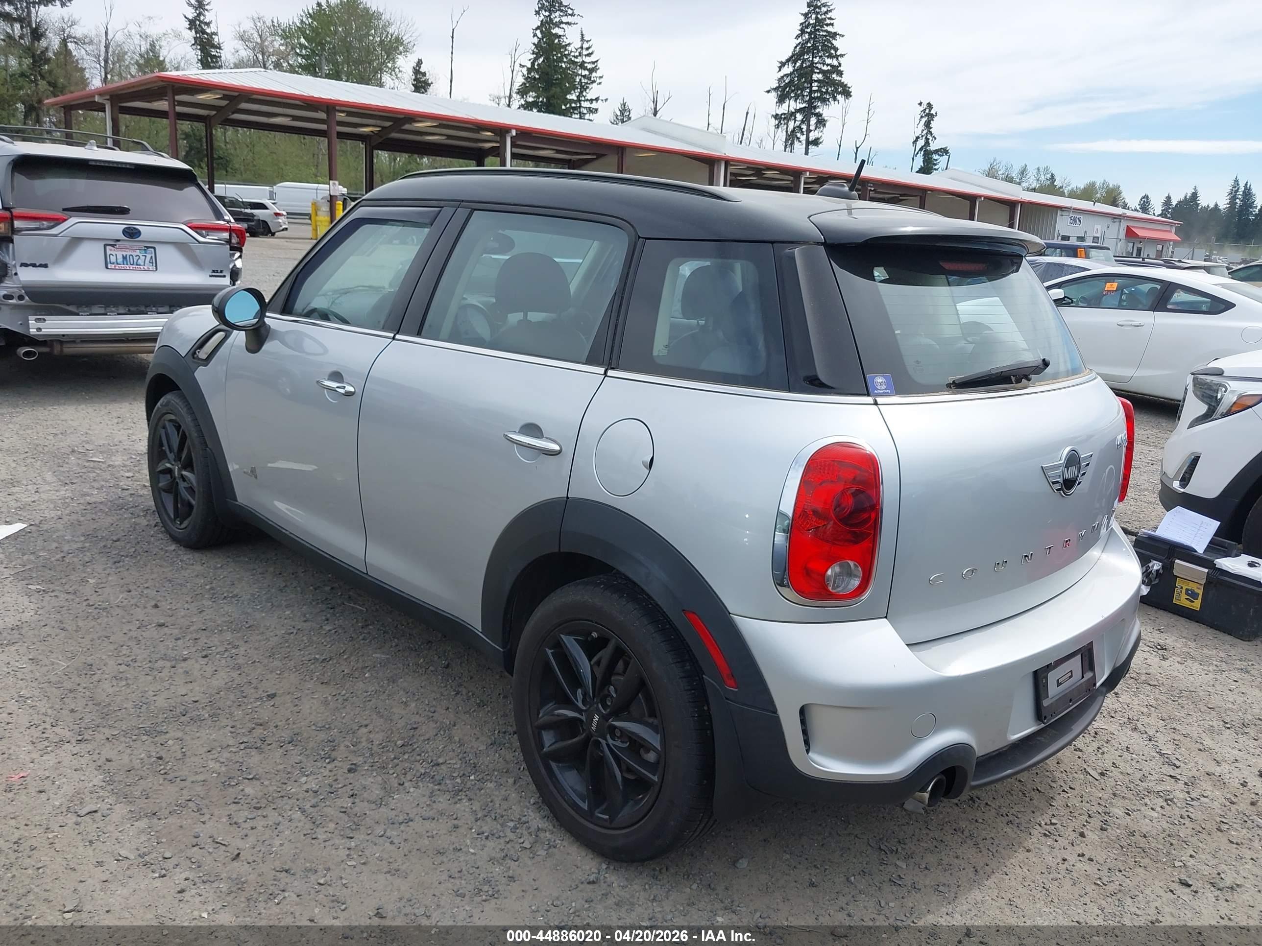 MINI COUNTRYMAN image 3
