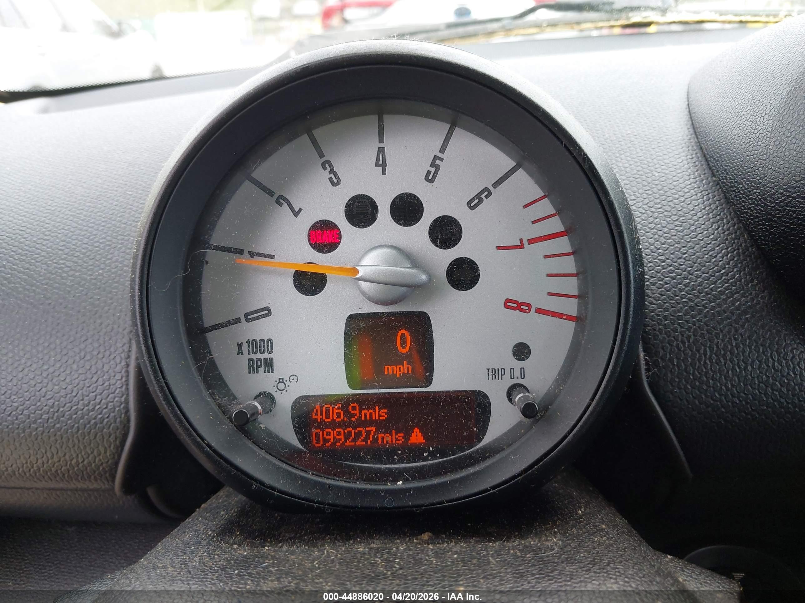 MINI COUNTRYMAN image 7