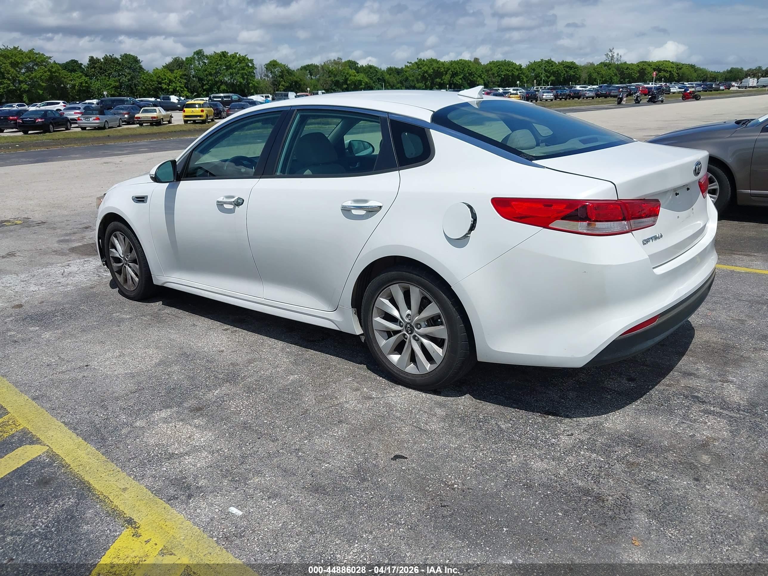 KIA OPTIMA image 3