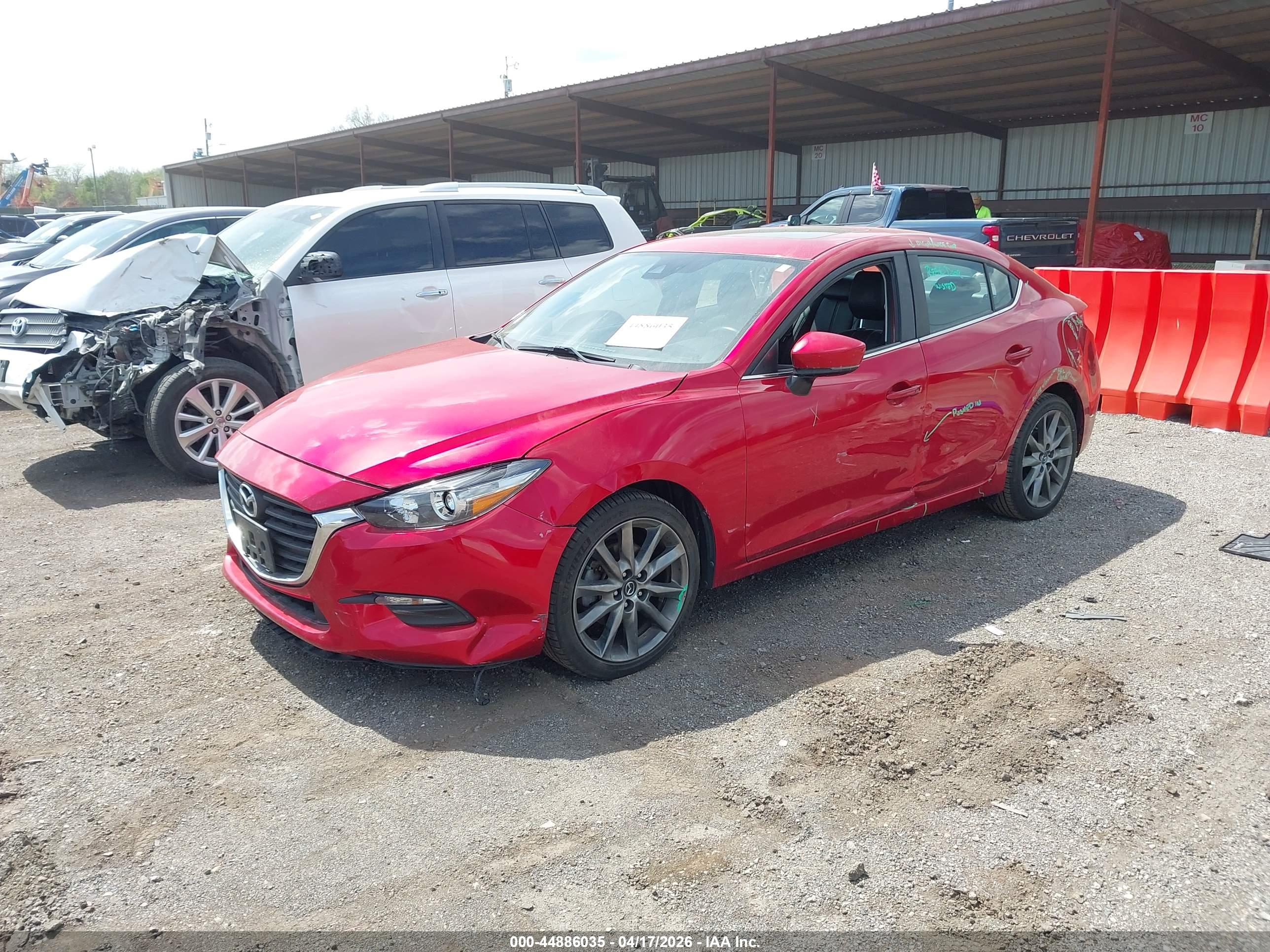 MAZDA MAZDA3 image 2