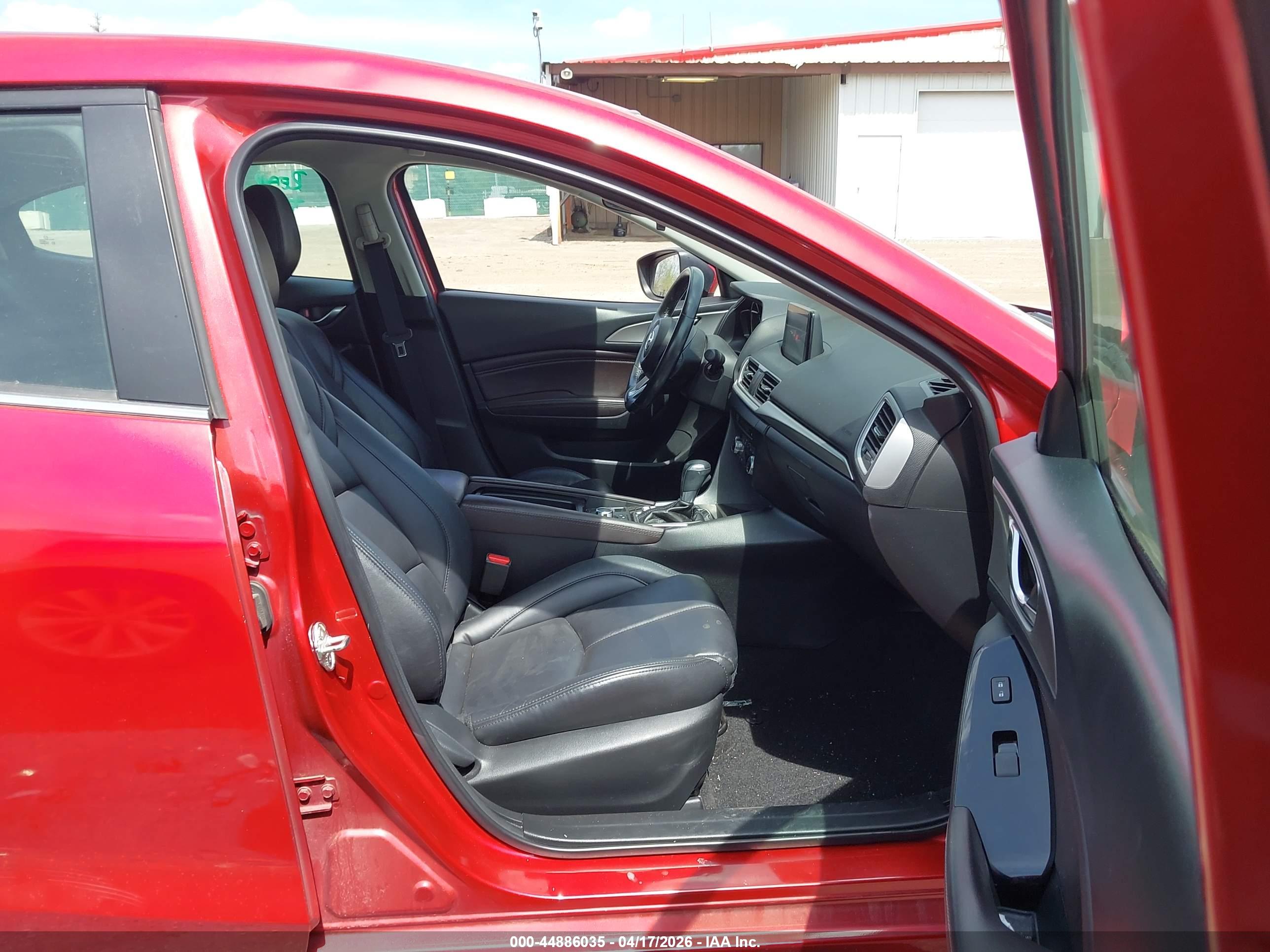 MAZDA MAZDA3 image 5