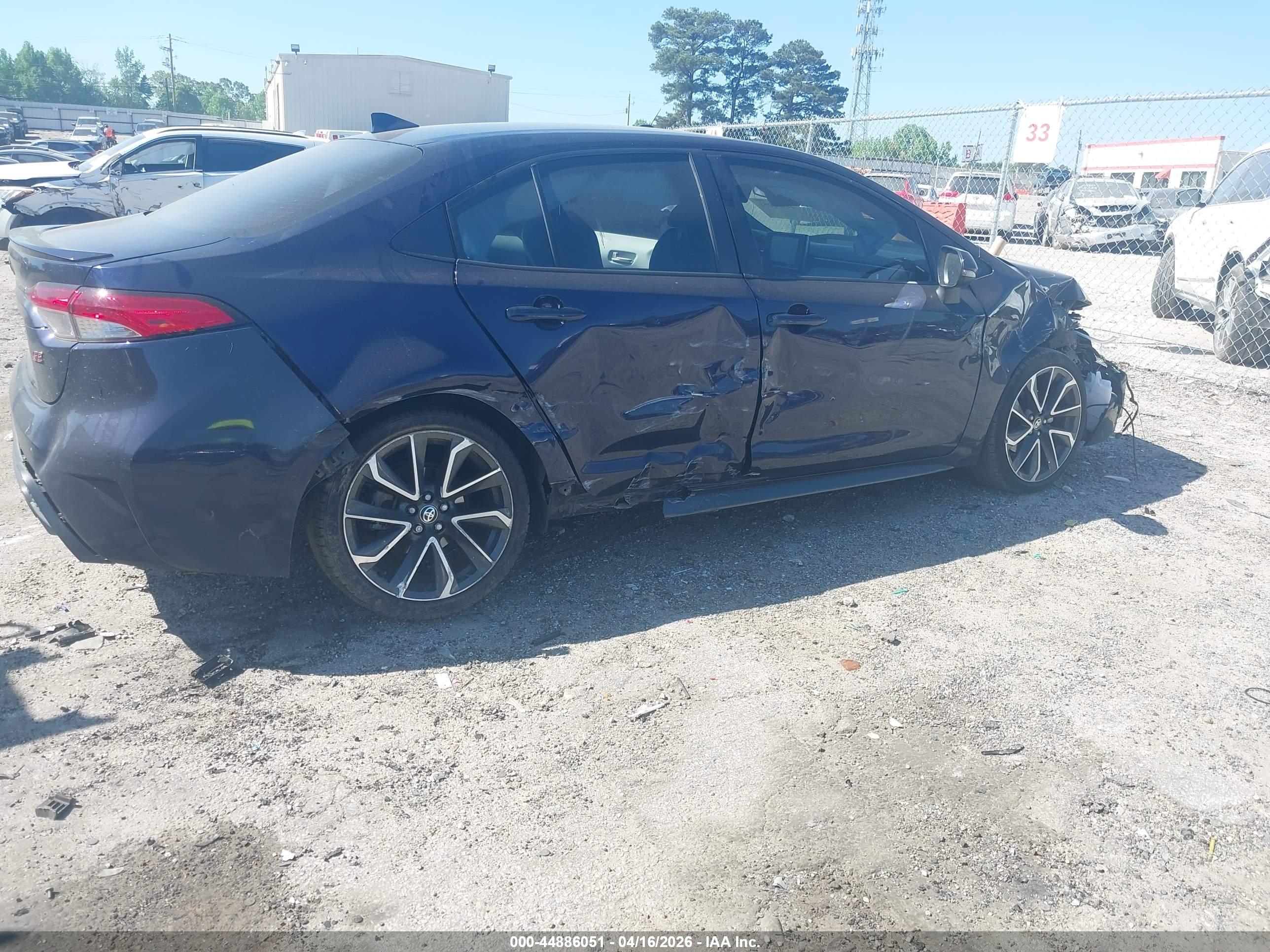 TOYOTA COROLLA image 6