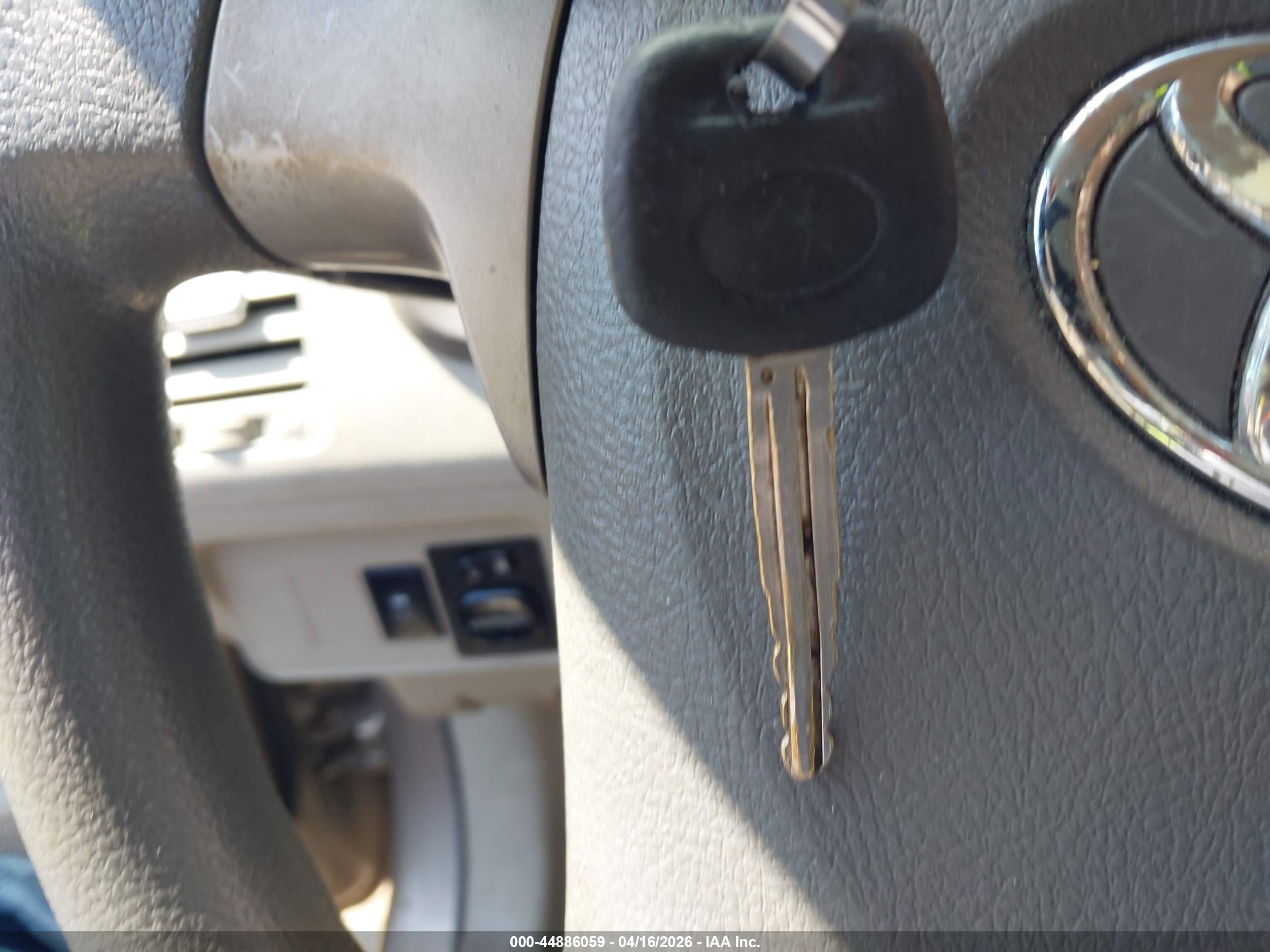 TOYOTA COROLLA image 11