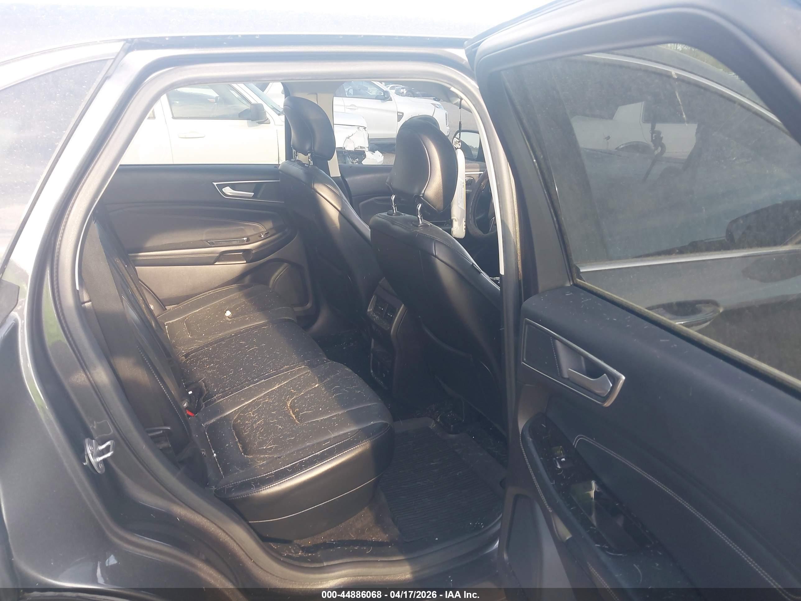 FORD EDGE image 8