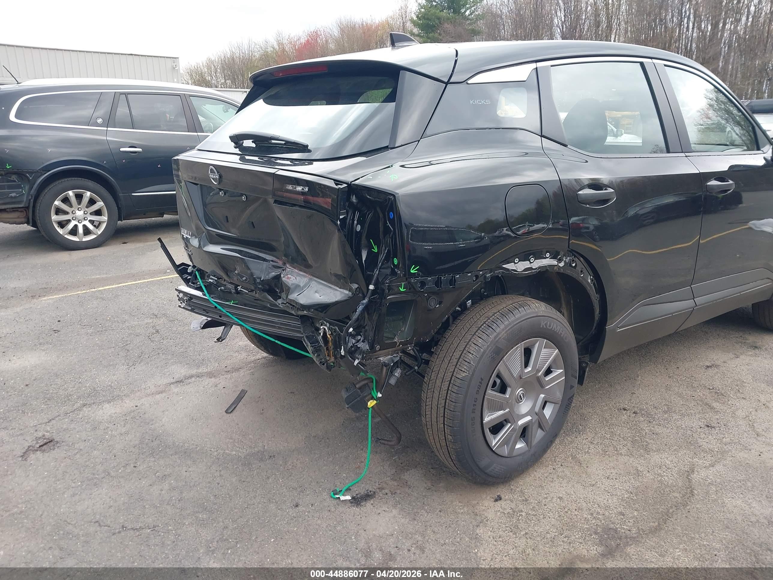 NISSAN KICKS image 6