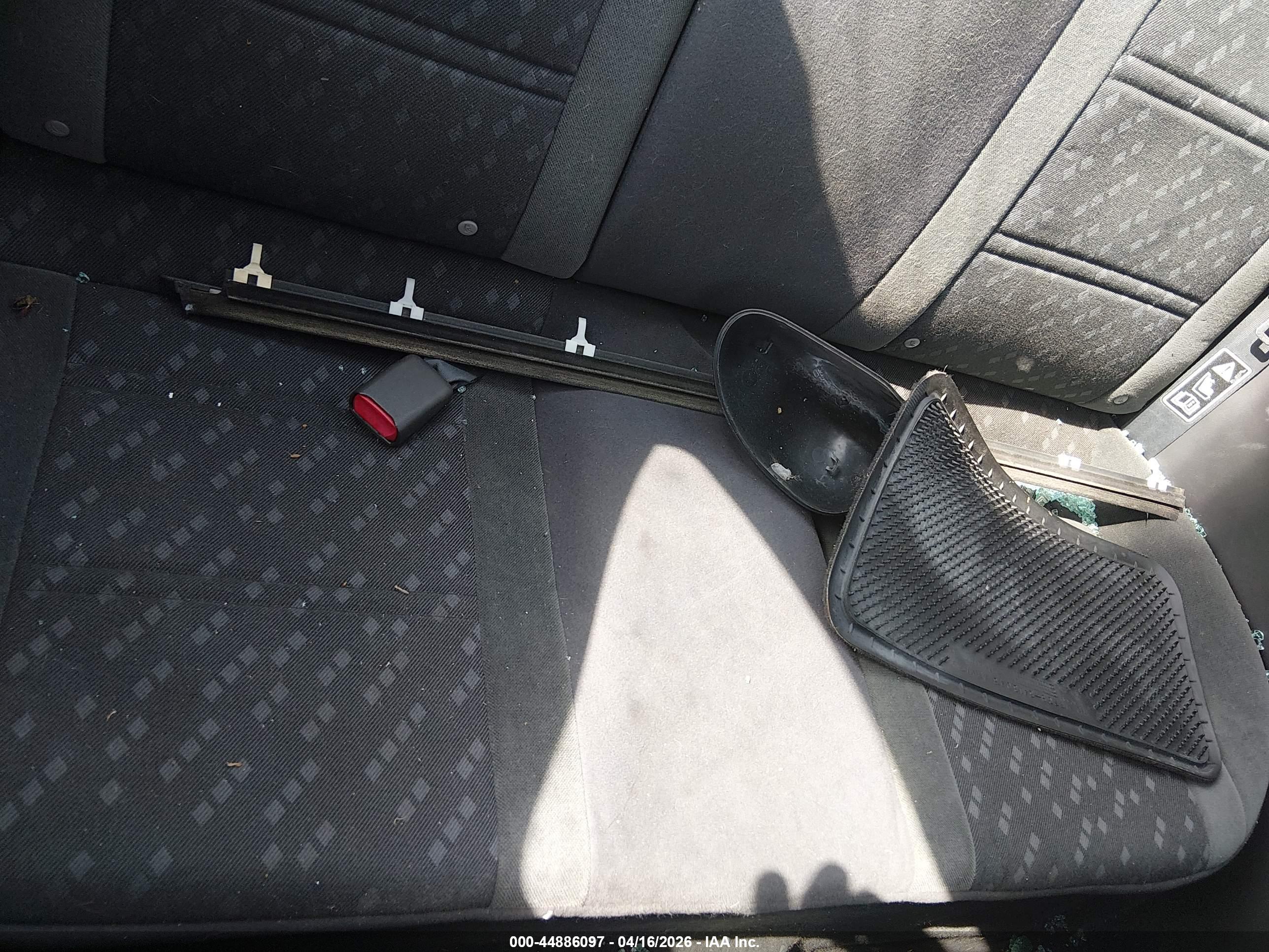 FORD ZX2 image 8