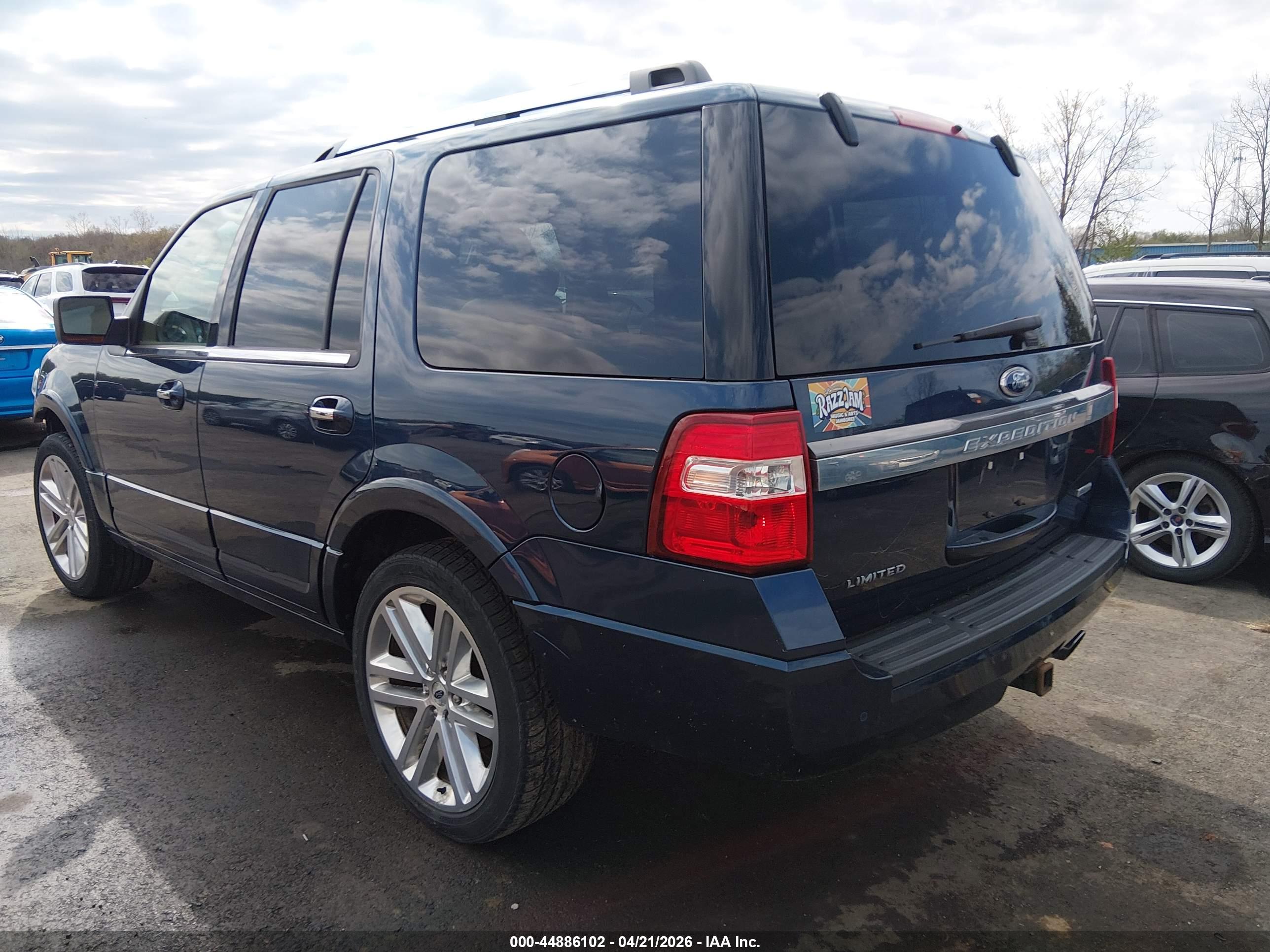 FORD EXPEDITION image 3