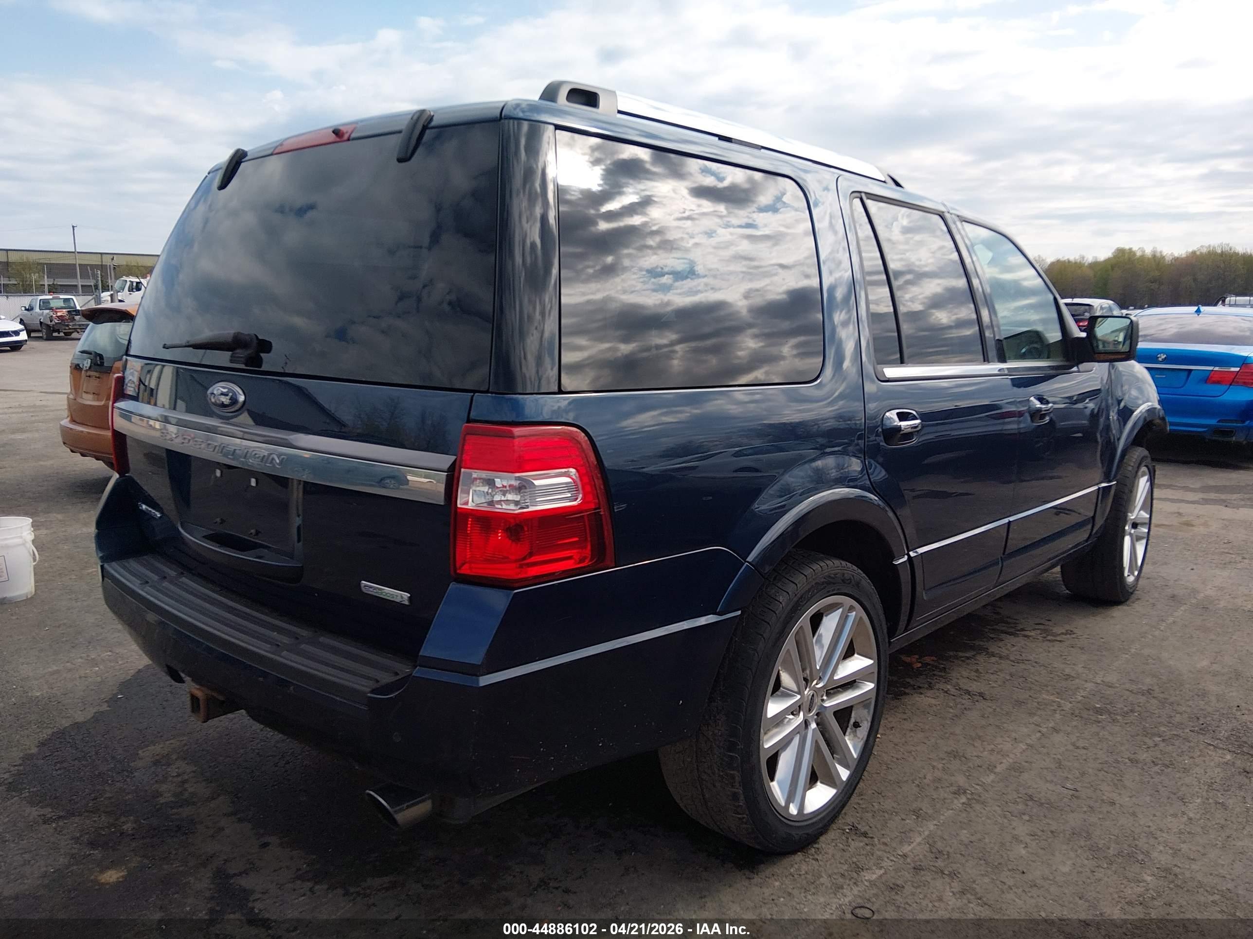 FORD EXPEDITION image 4