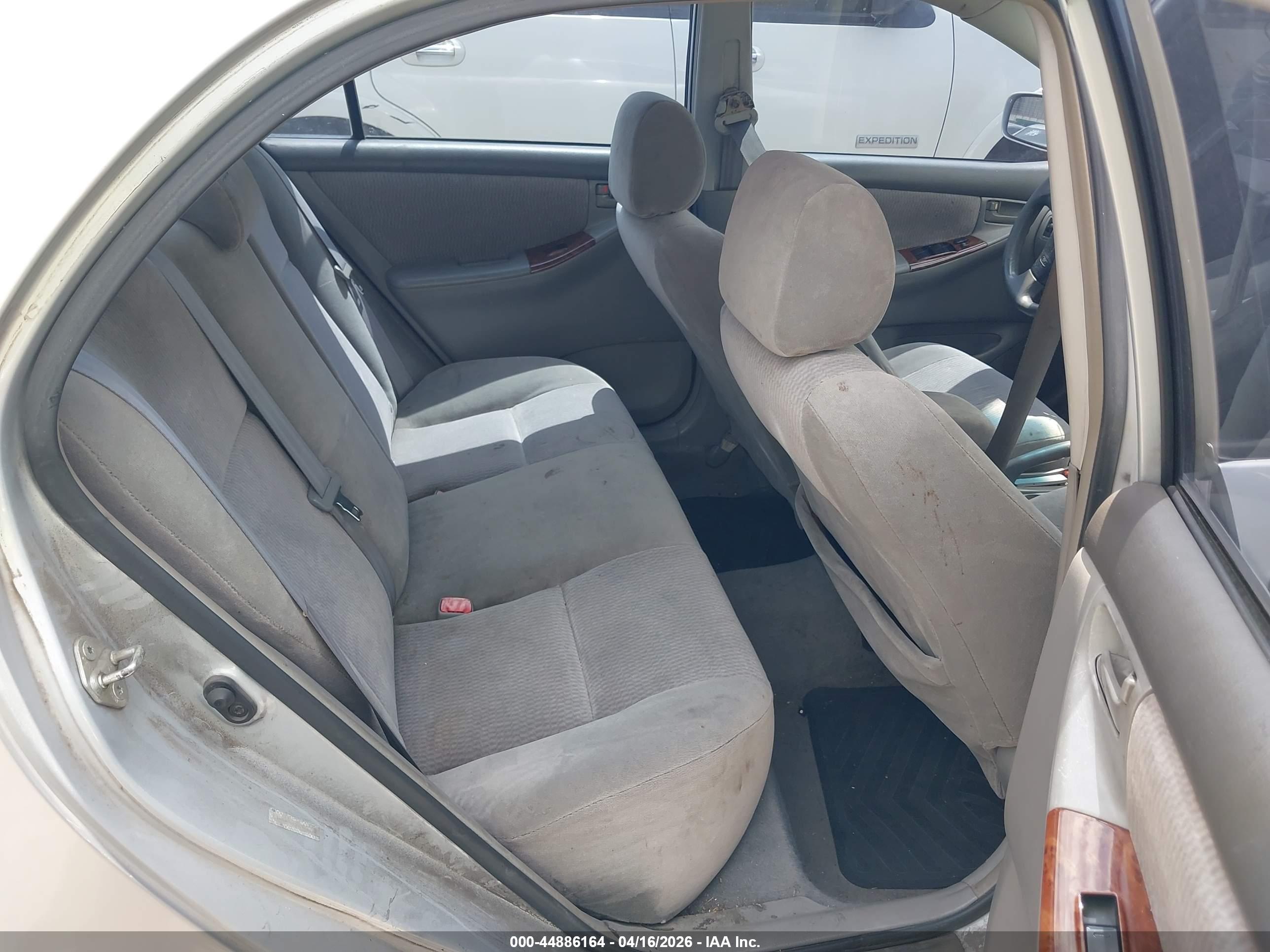 TOYOTA COROLLA image 8