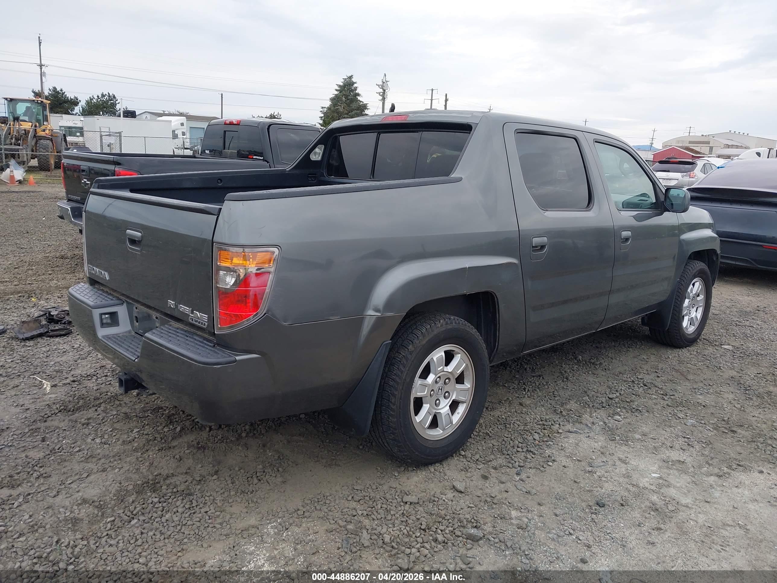 HONDA RIDGELINE image 4