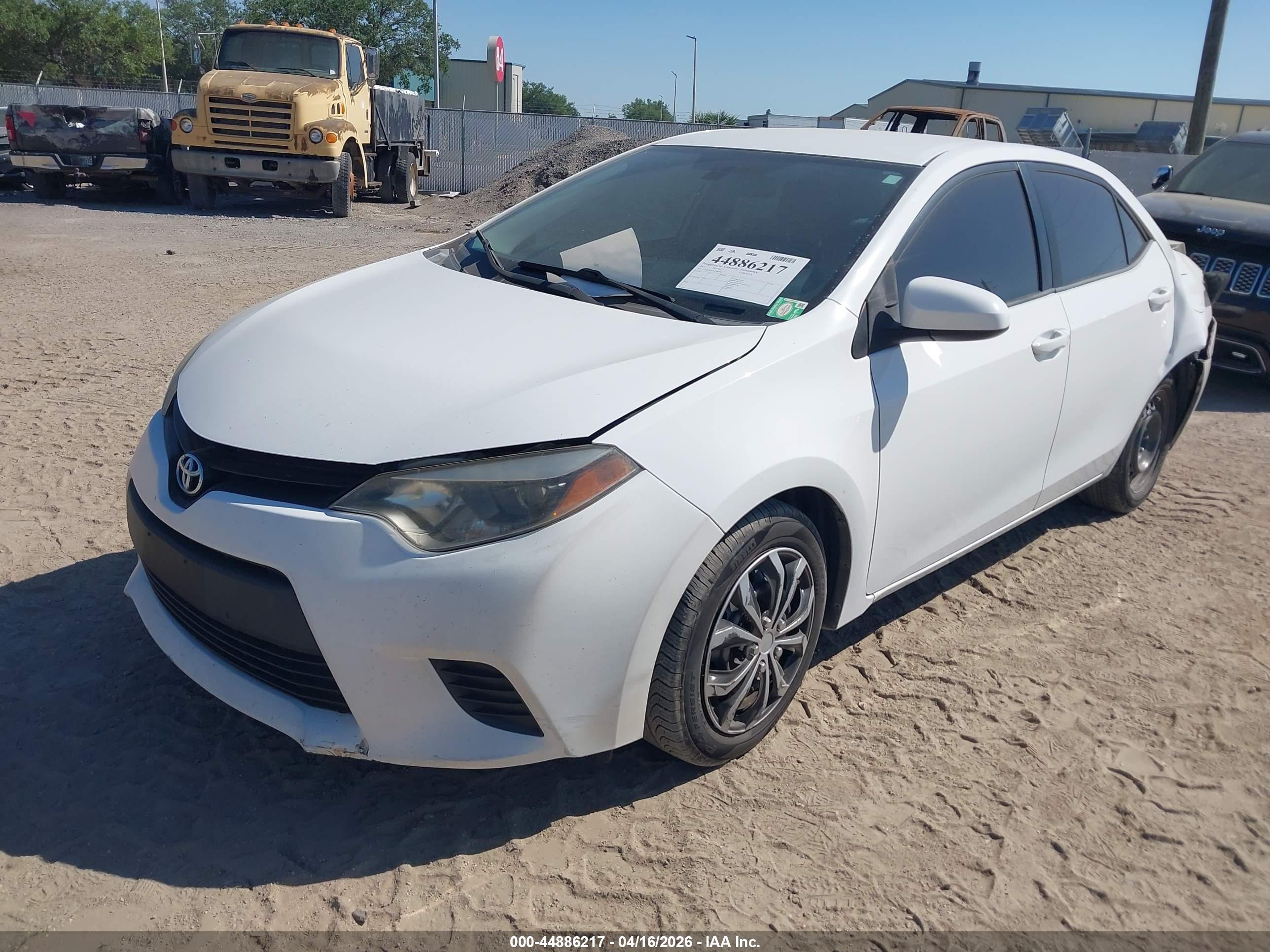 TOYOTA COROLLA image 2