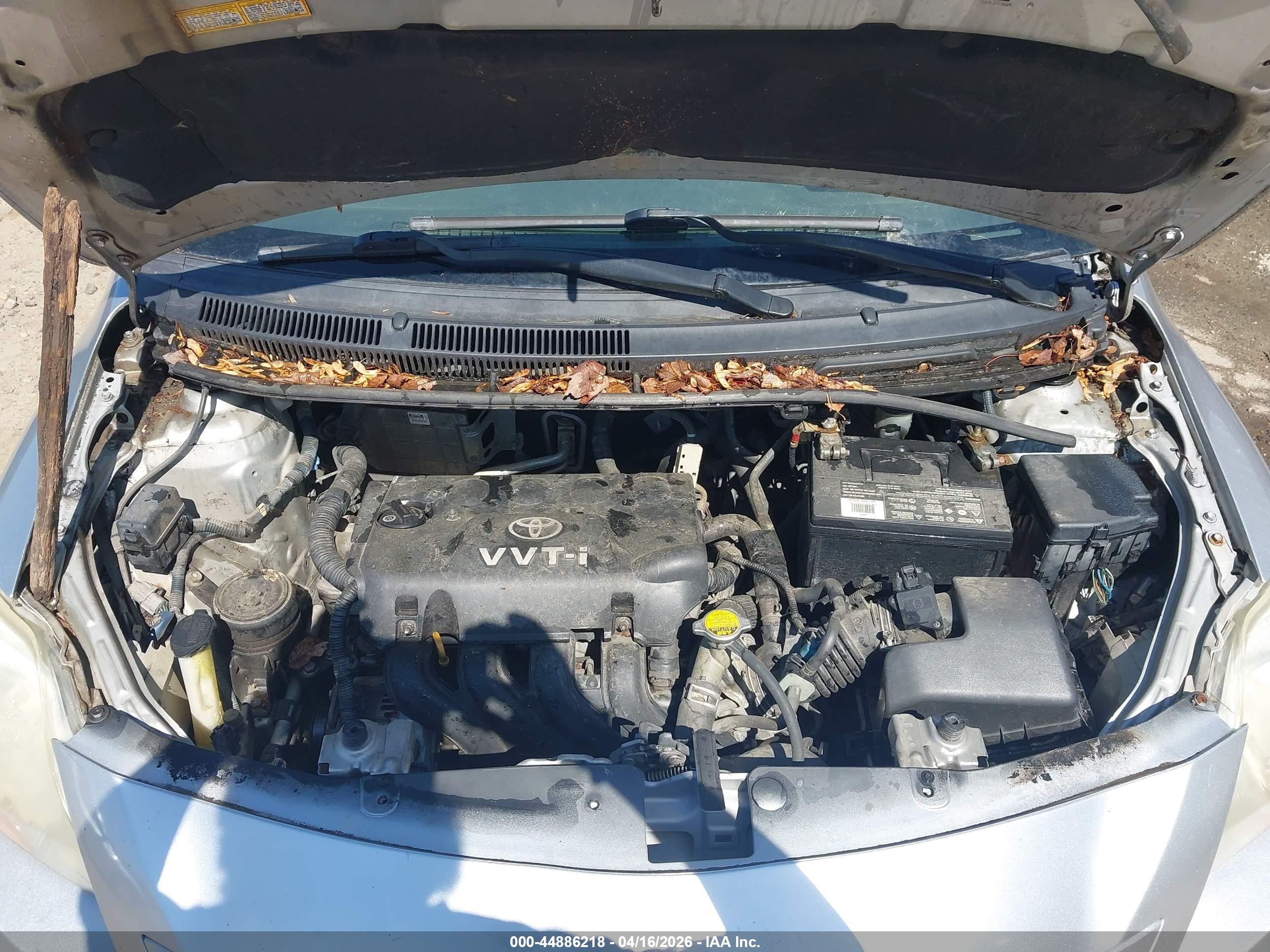 TOYOTA YARIS image 10