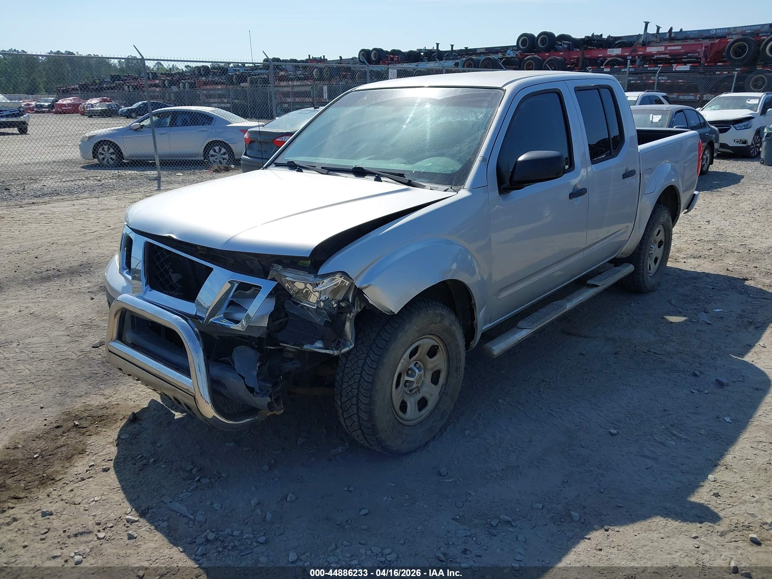NISSAN FRONTIER image 2