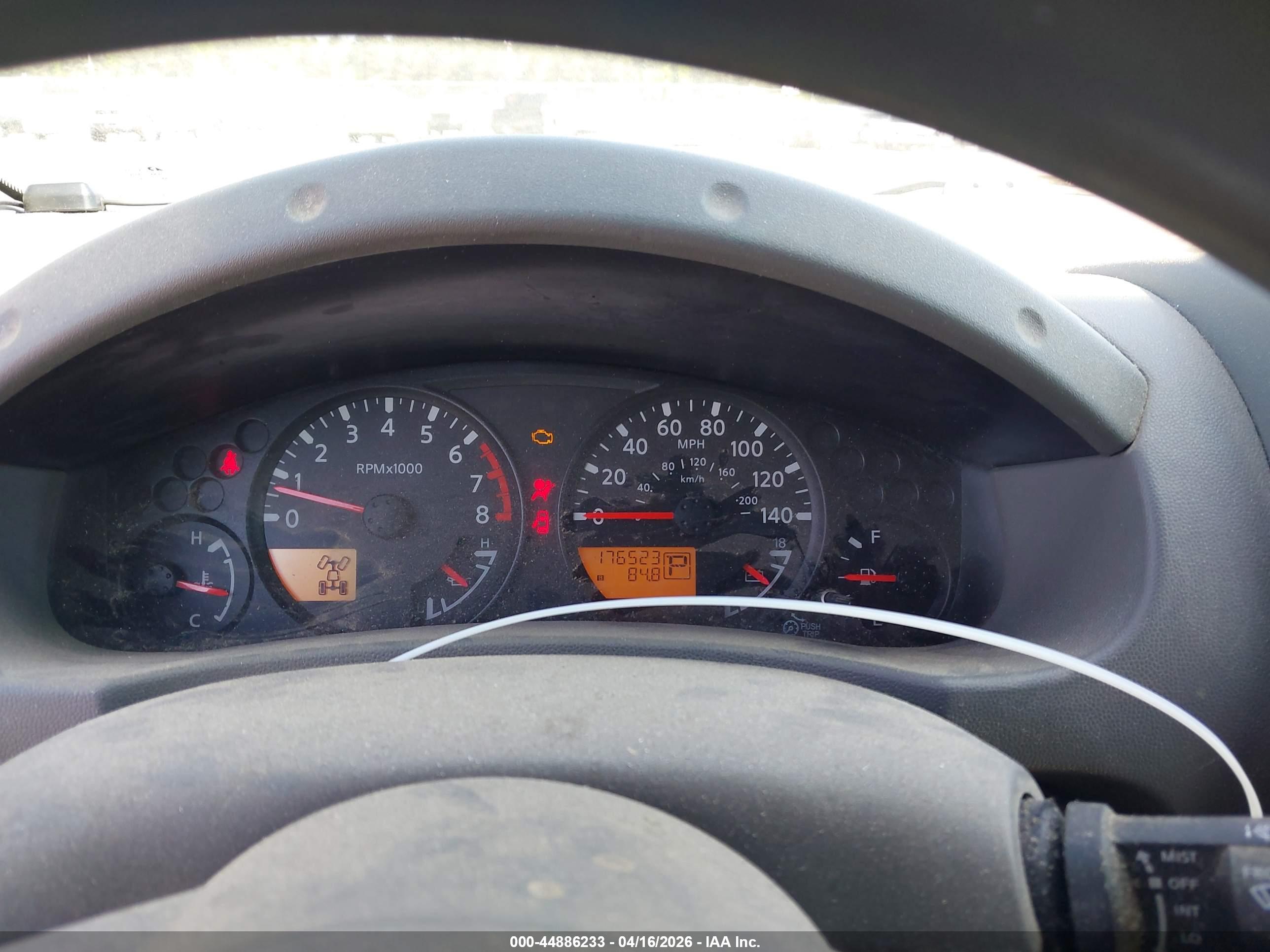 NISSAN FRONTIER image 7