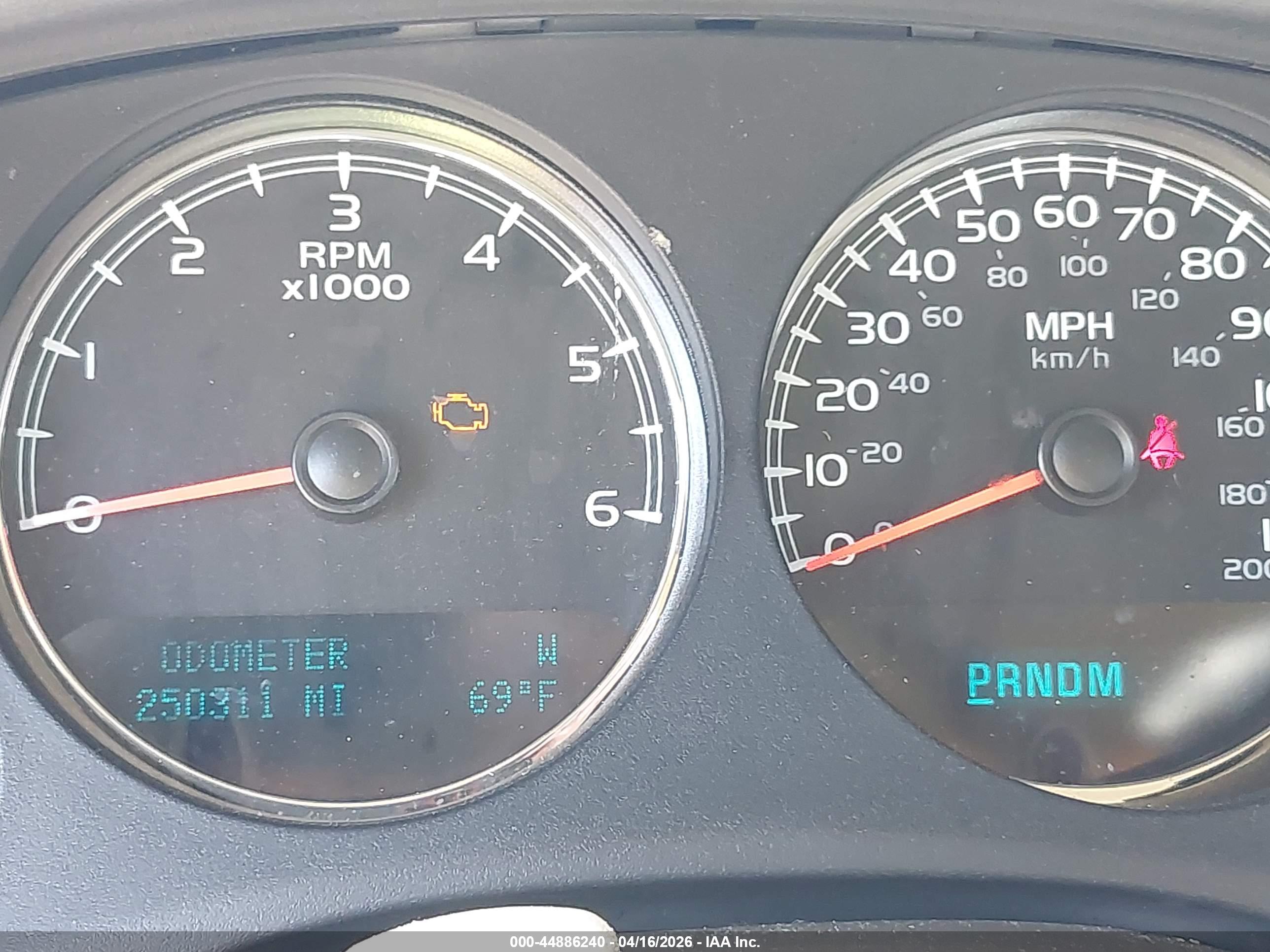 GMC YUKON image 7