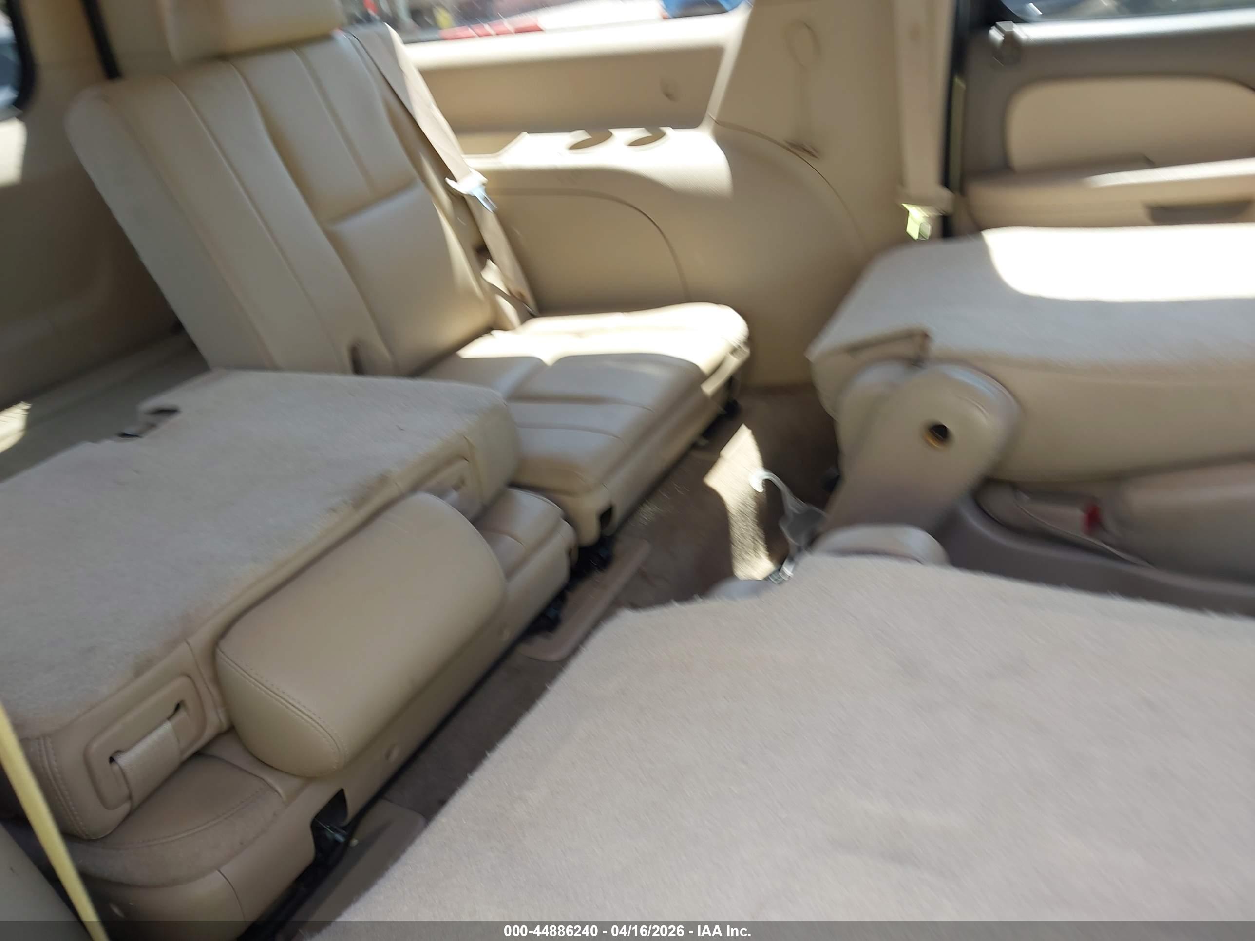 GMC YUKON image 8