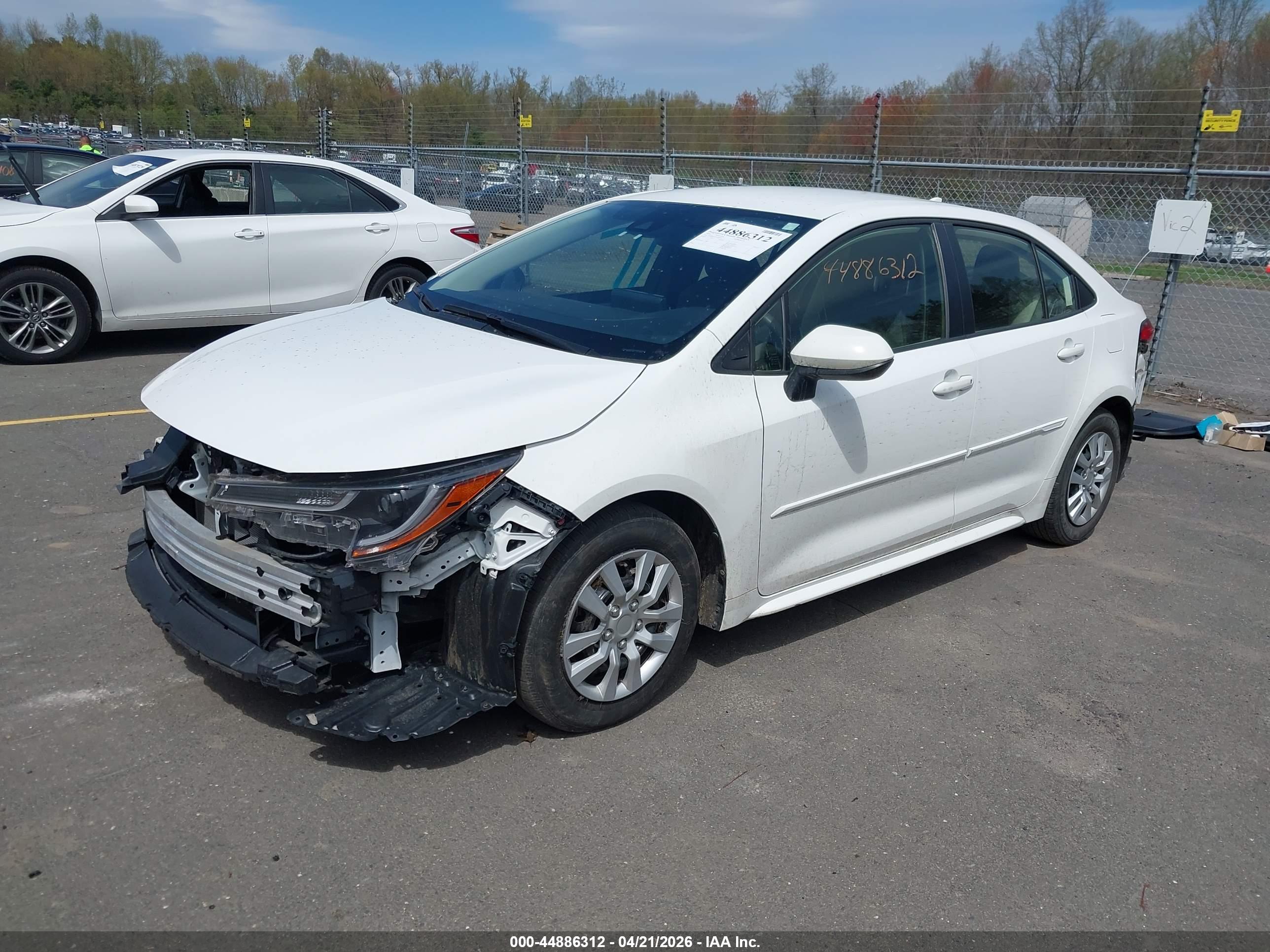 TOYOTA COROLLA image 2