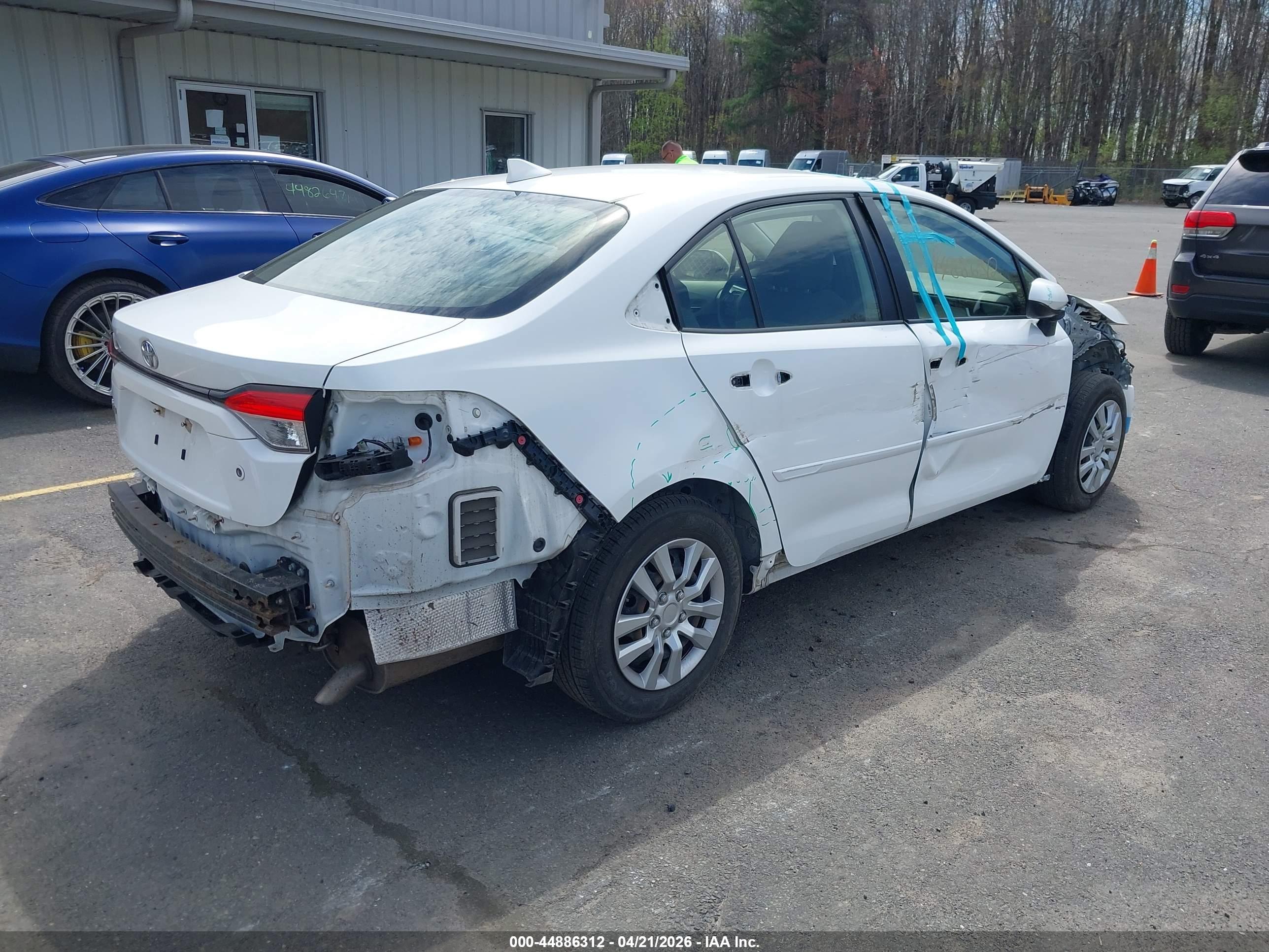 TOYOTA COROLLA image 4