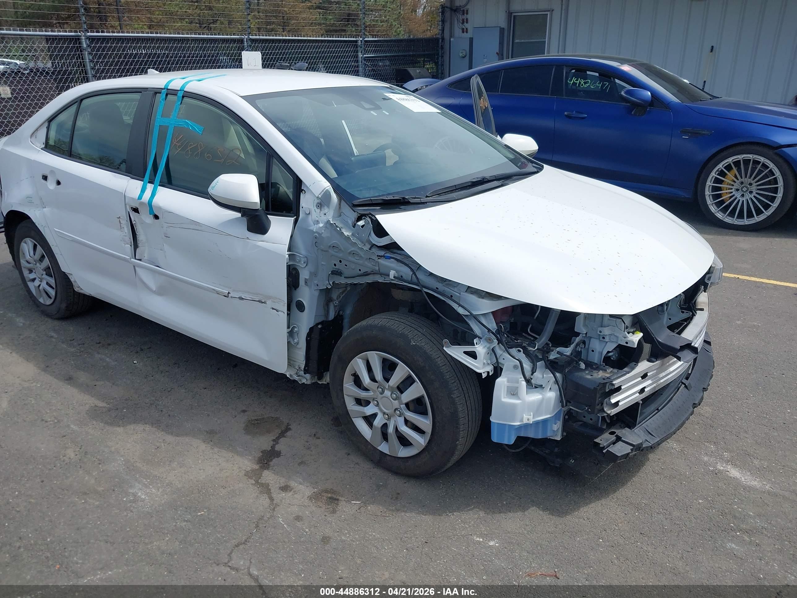 TOYOTA COROLLA image 6