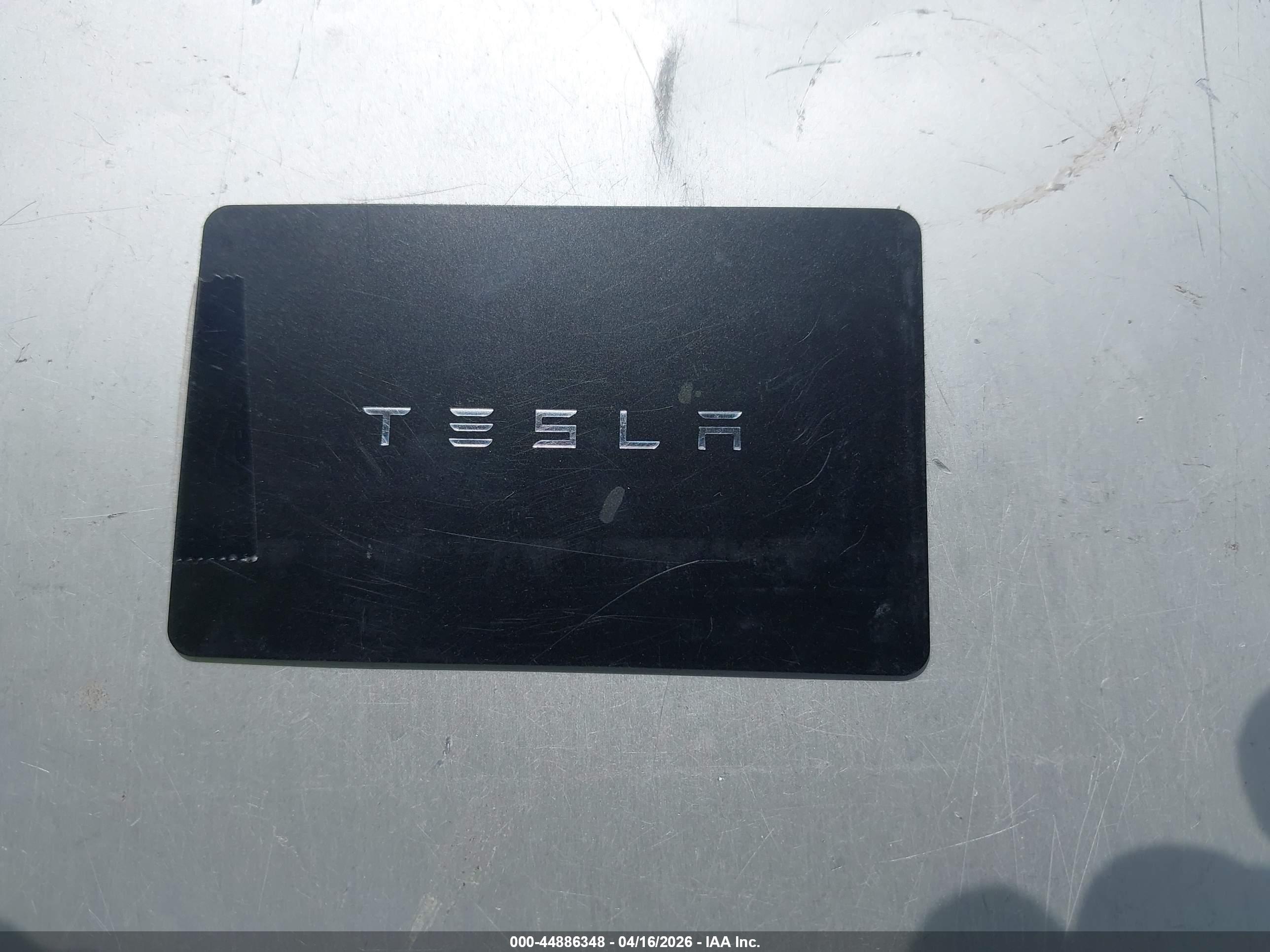 TESLA MODEL image 11