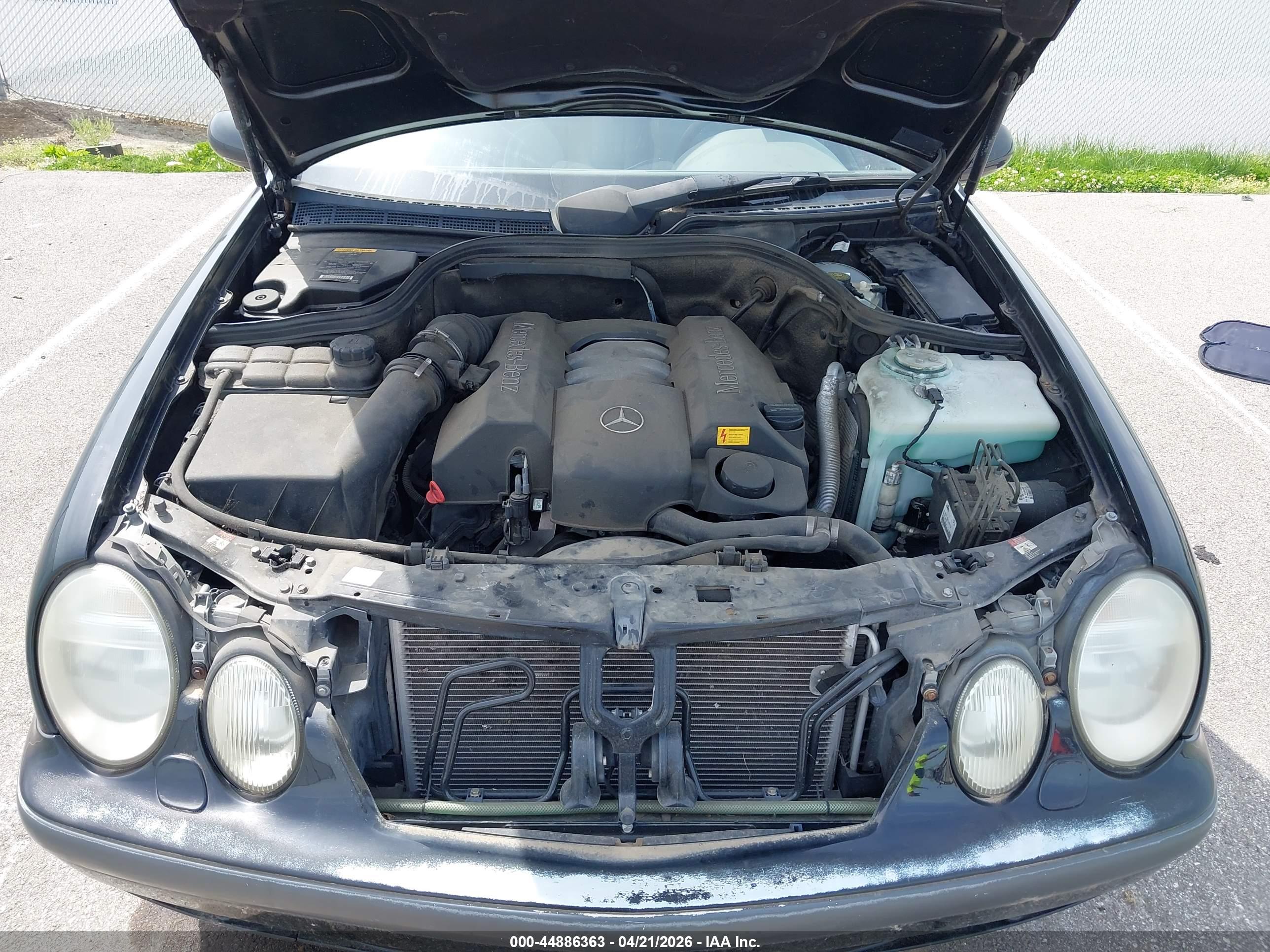 MERCEDES-BENZ CLK image 10