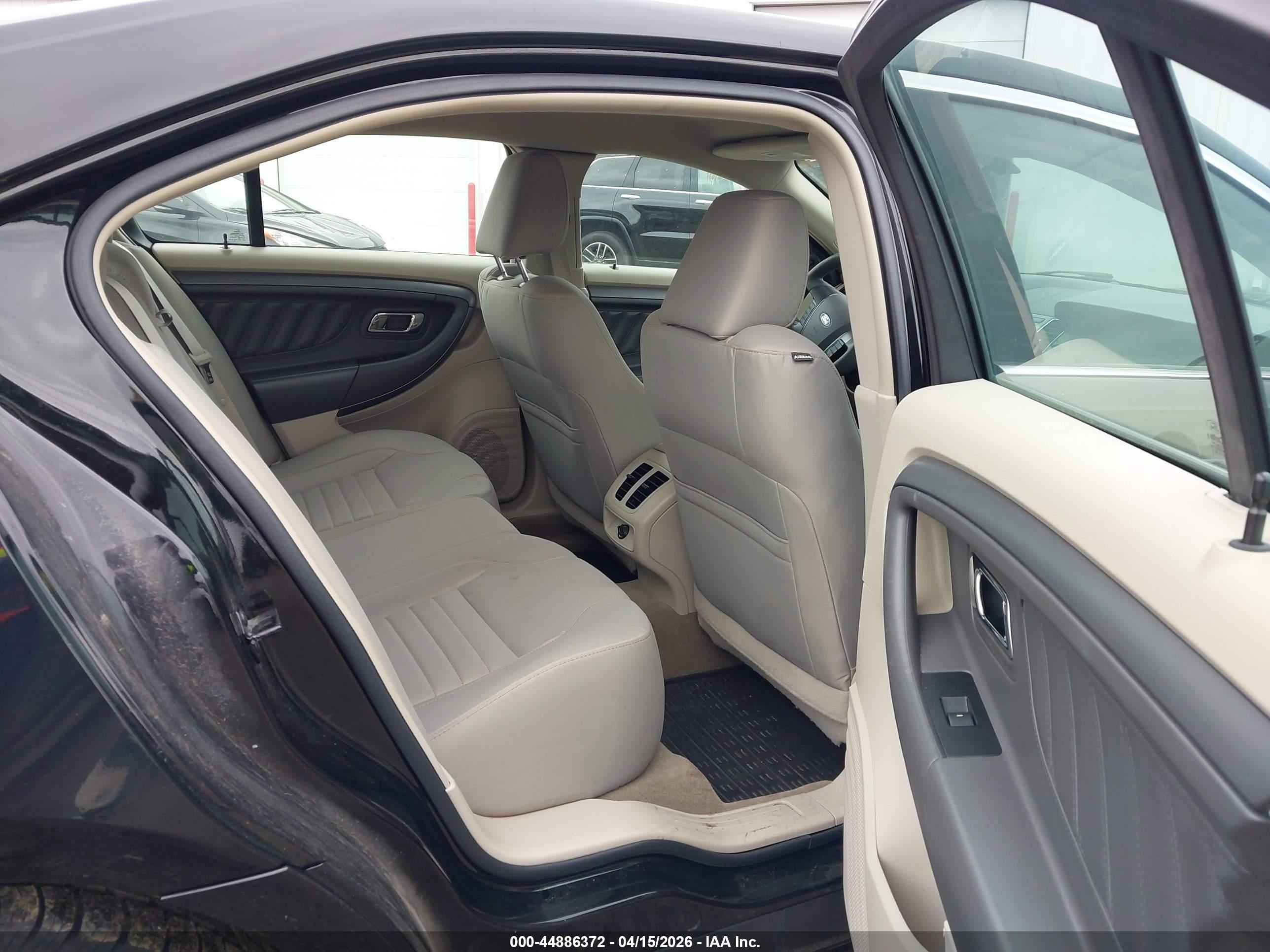 FORD TAURUS image 8