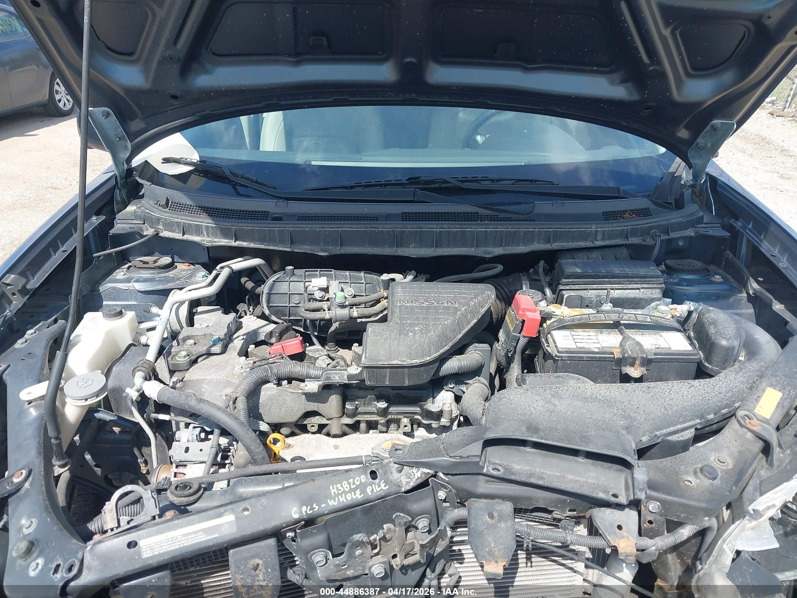 NISSAN ROGUE image 10