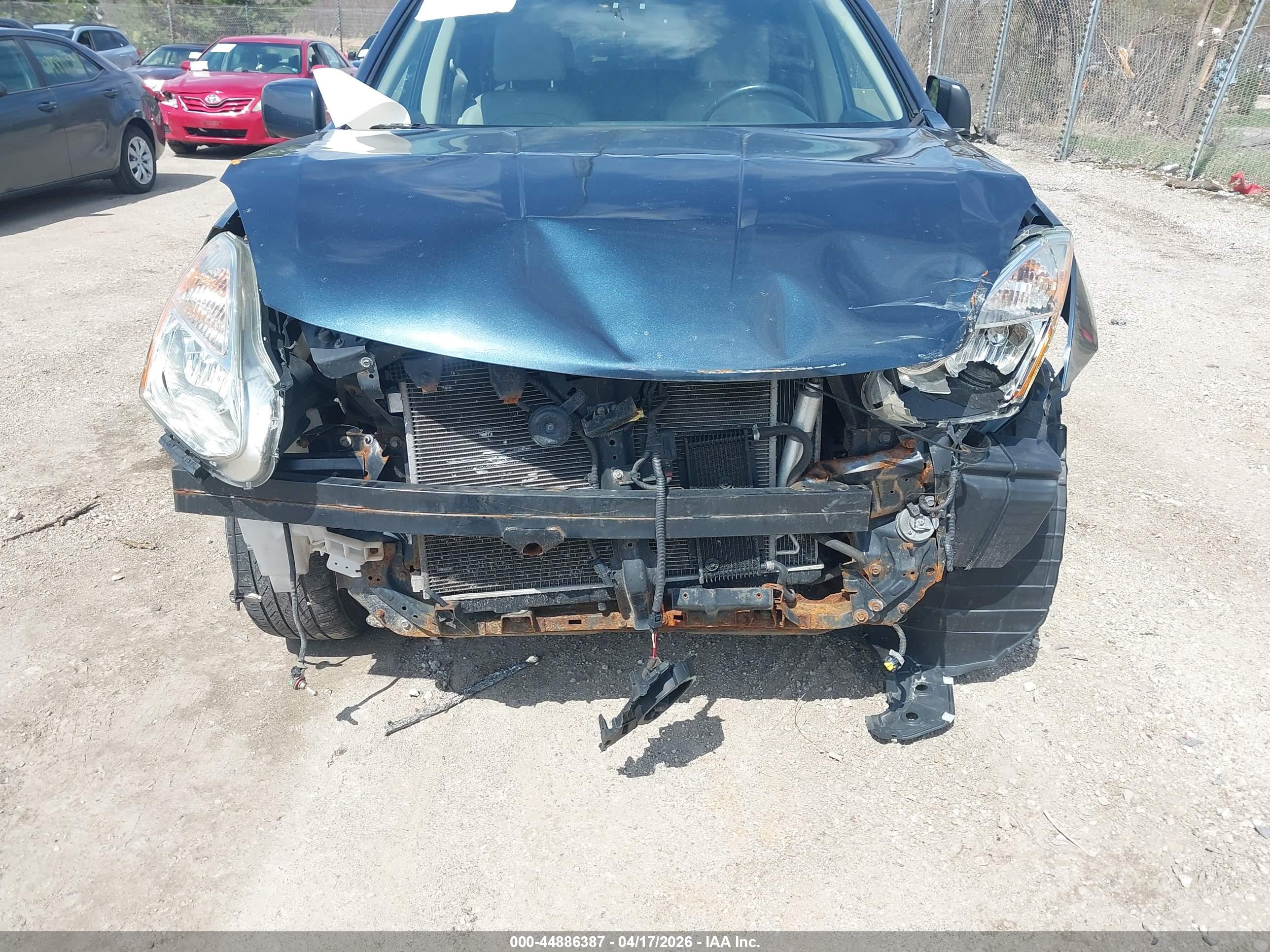 NISSAN ROGUE image 6