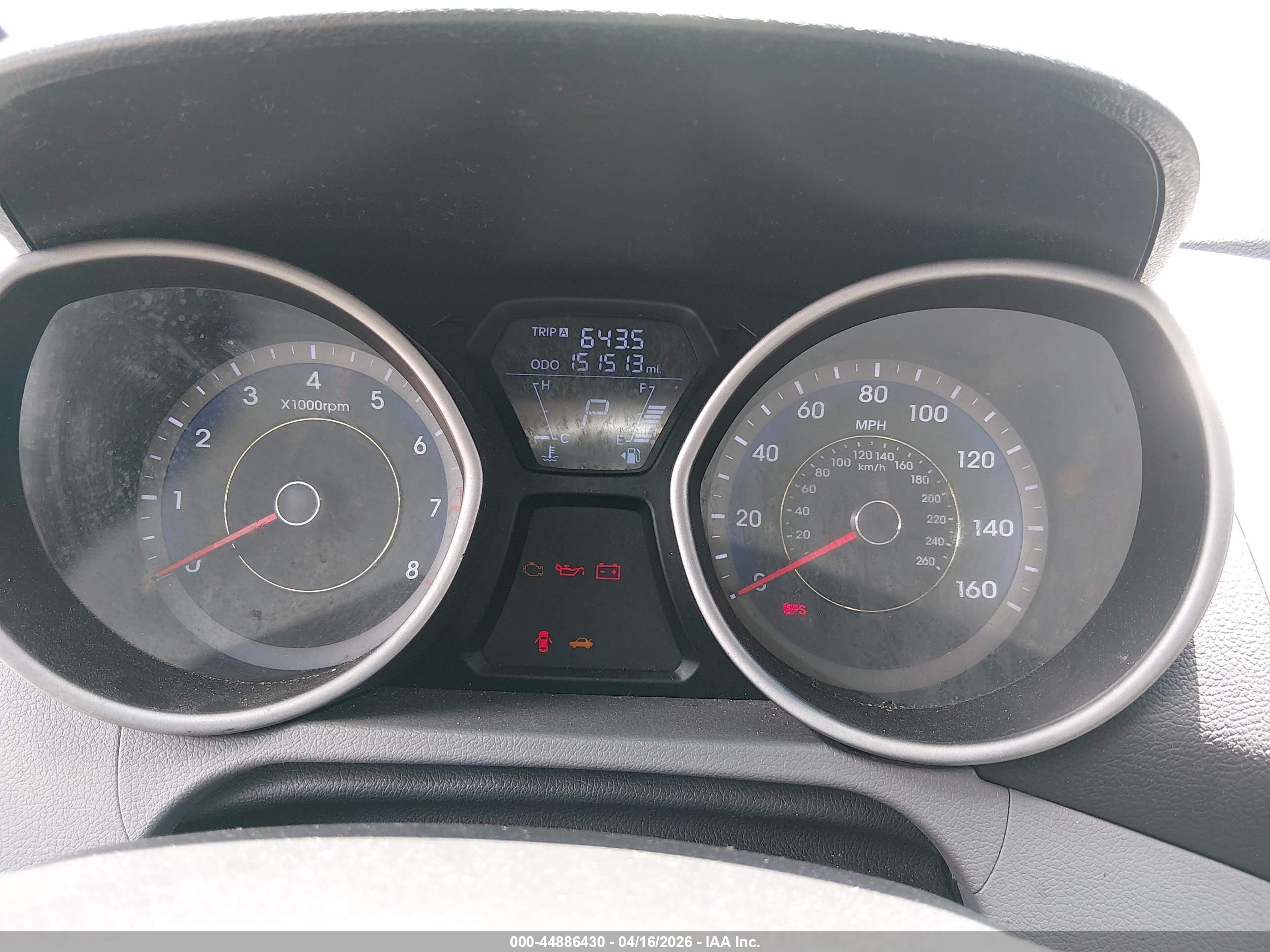 HYUNDAI ELANTRA image 7